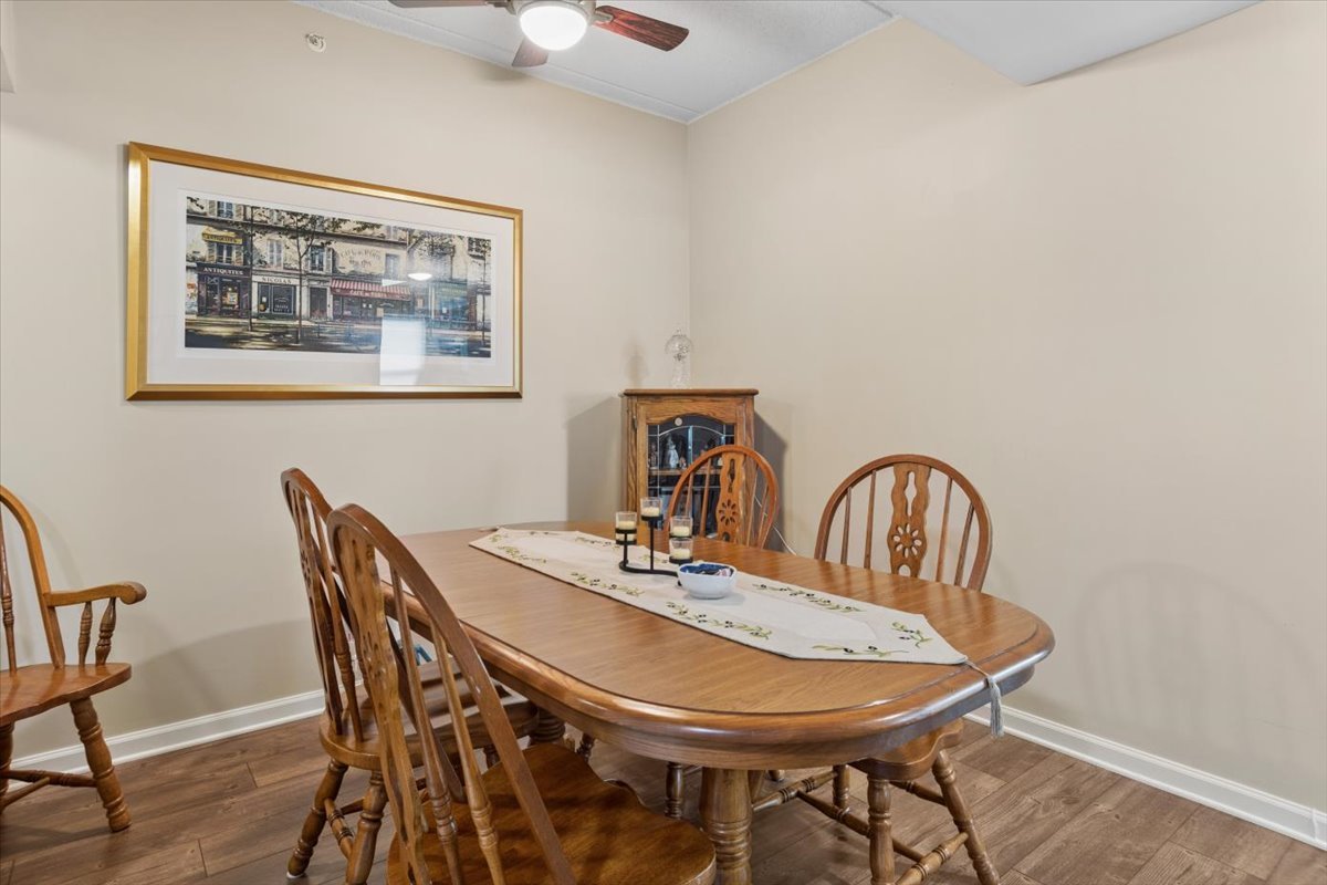 6420 Double Eagle Drive #306, Woodridge, IL 60517