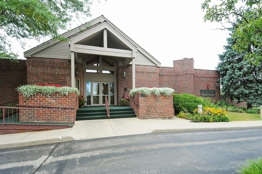 6420 Double Eagle Drive #306, Woodridge, IL 60517