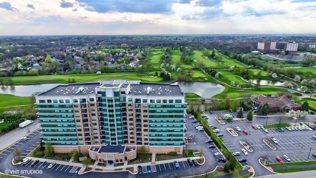 6420 Double Eagle Drive #306, Woodridge, IL 60517