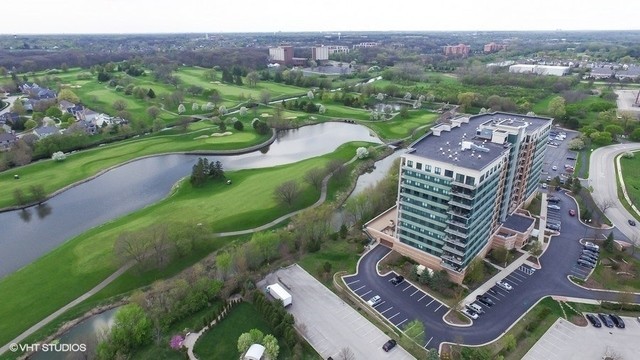 6420 Double Eagle Drive #306, Woodridge, IL 60517