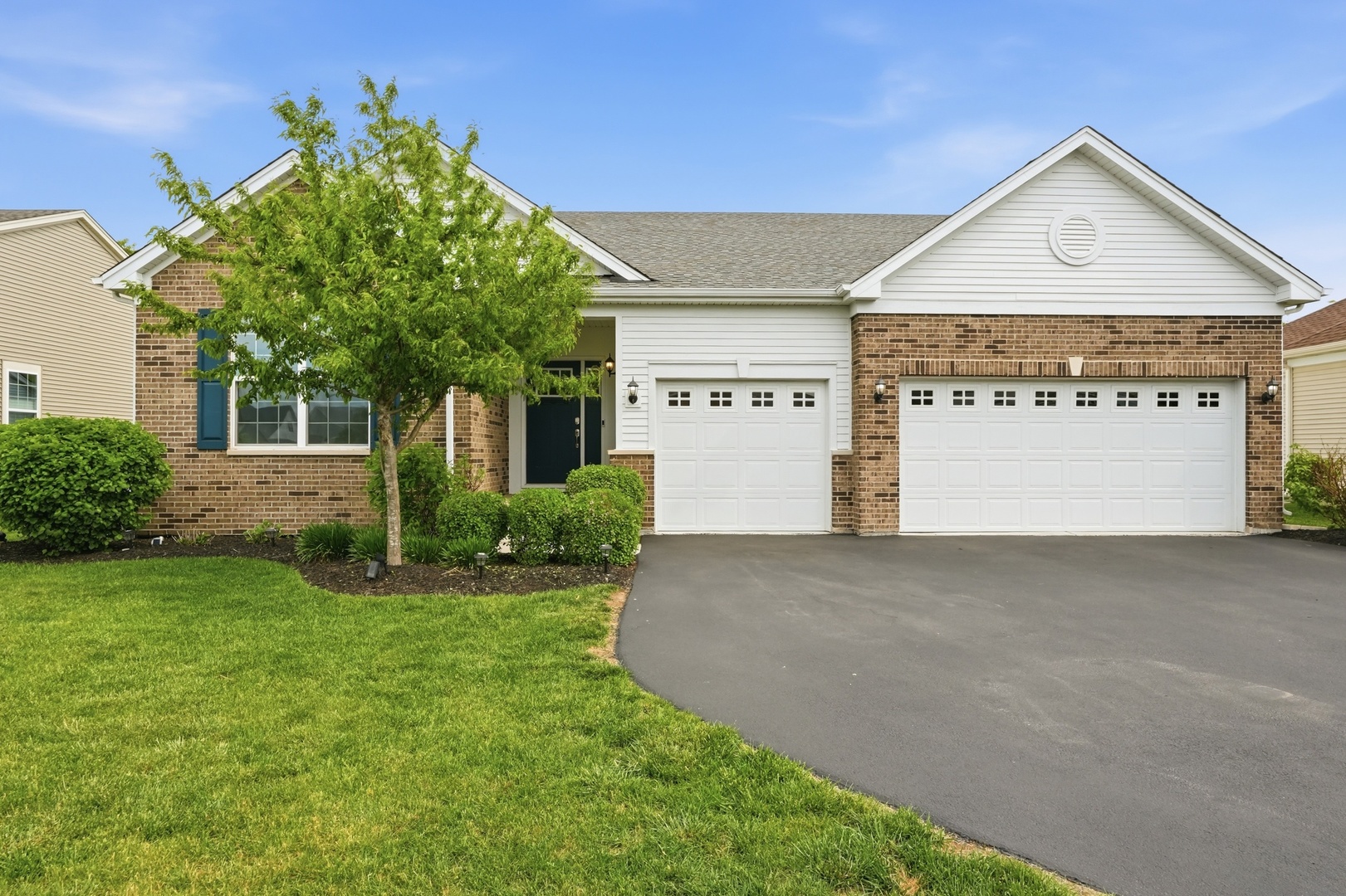 15932 S Selfridge Circle, Plainfield, IL 60586