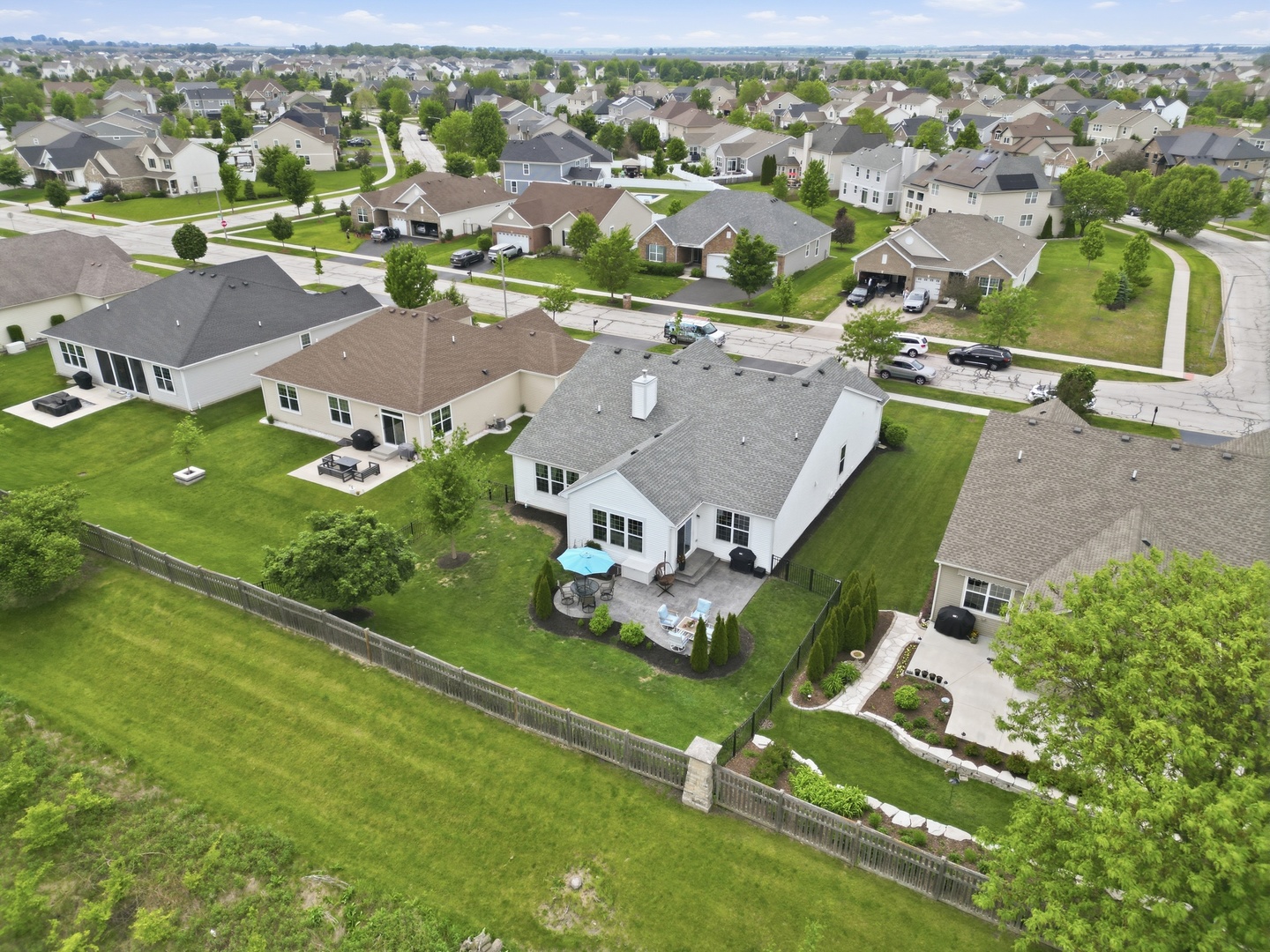 15932 S Selfridge Circle, Plainfield, IL 60586