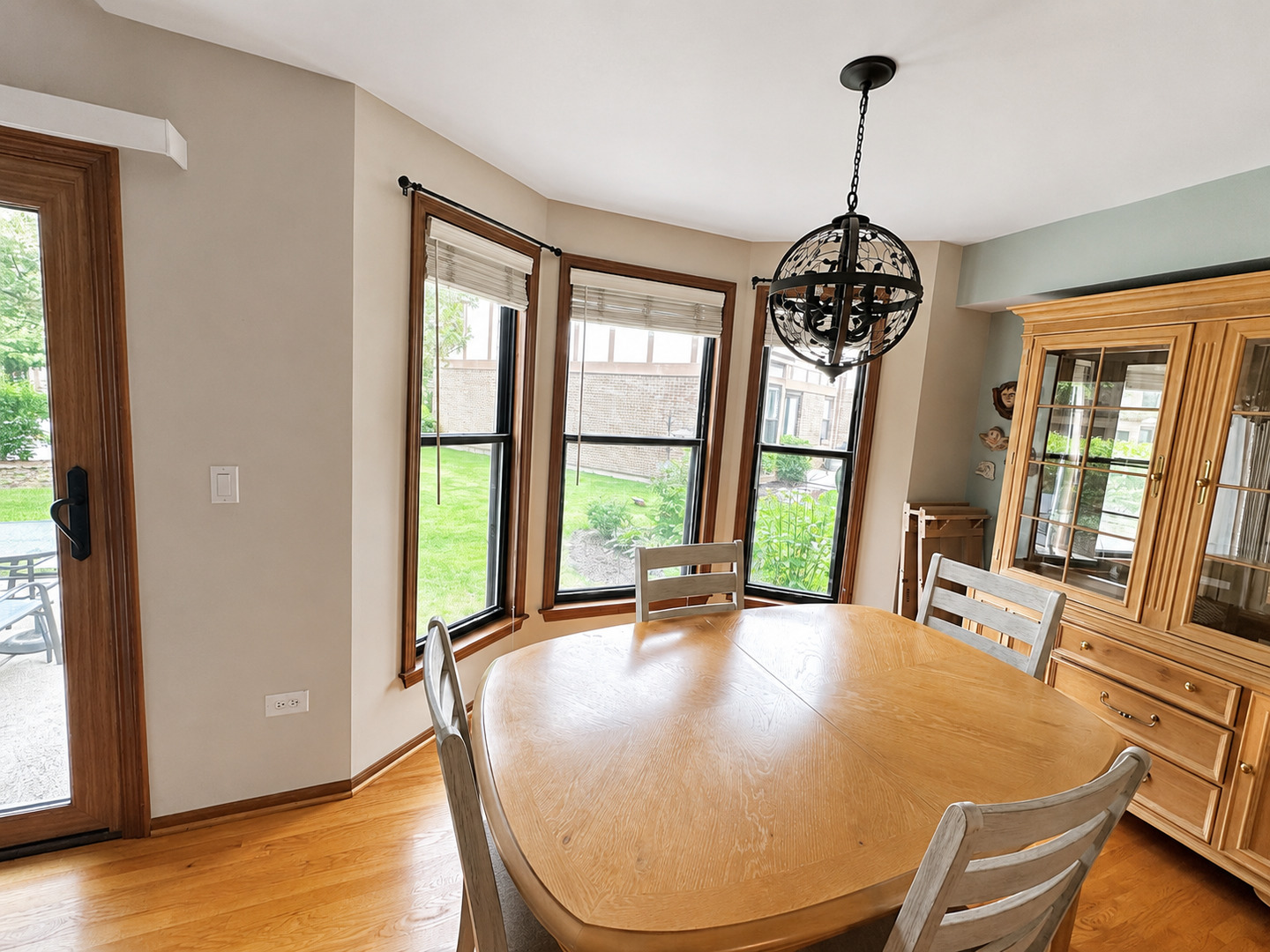 2807 Brighton Court, Westchester, IL 60154