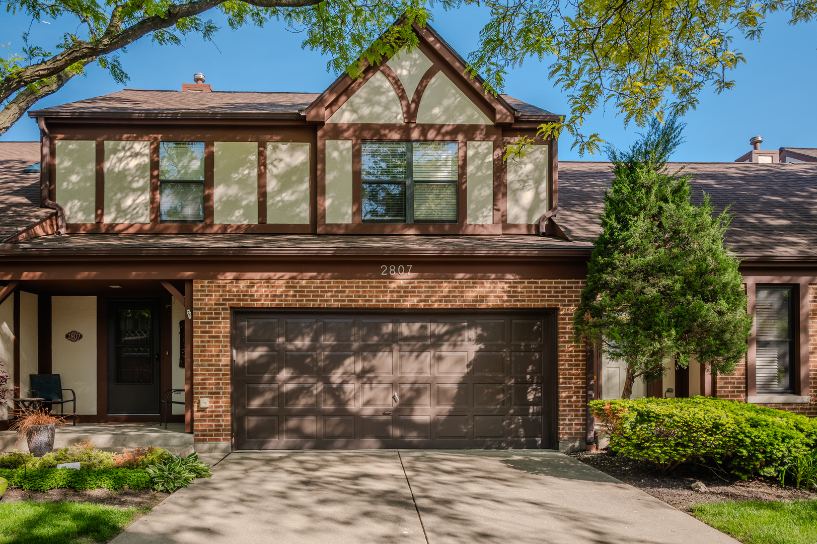 2807 Brighton Court, Westchester, IL 60154