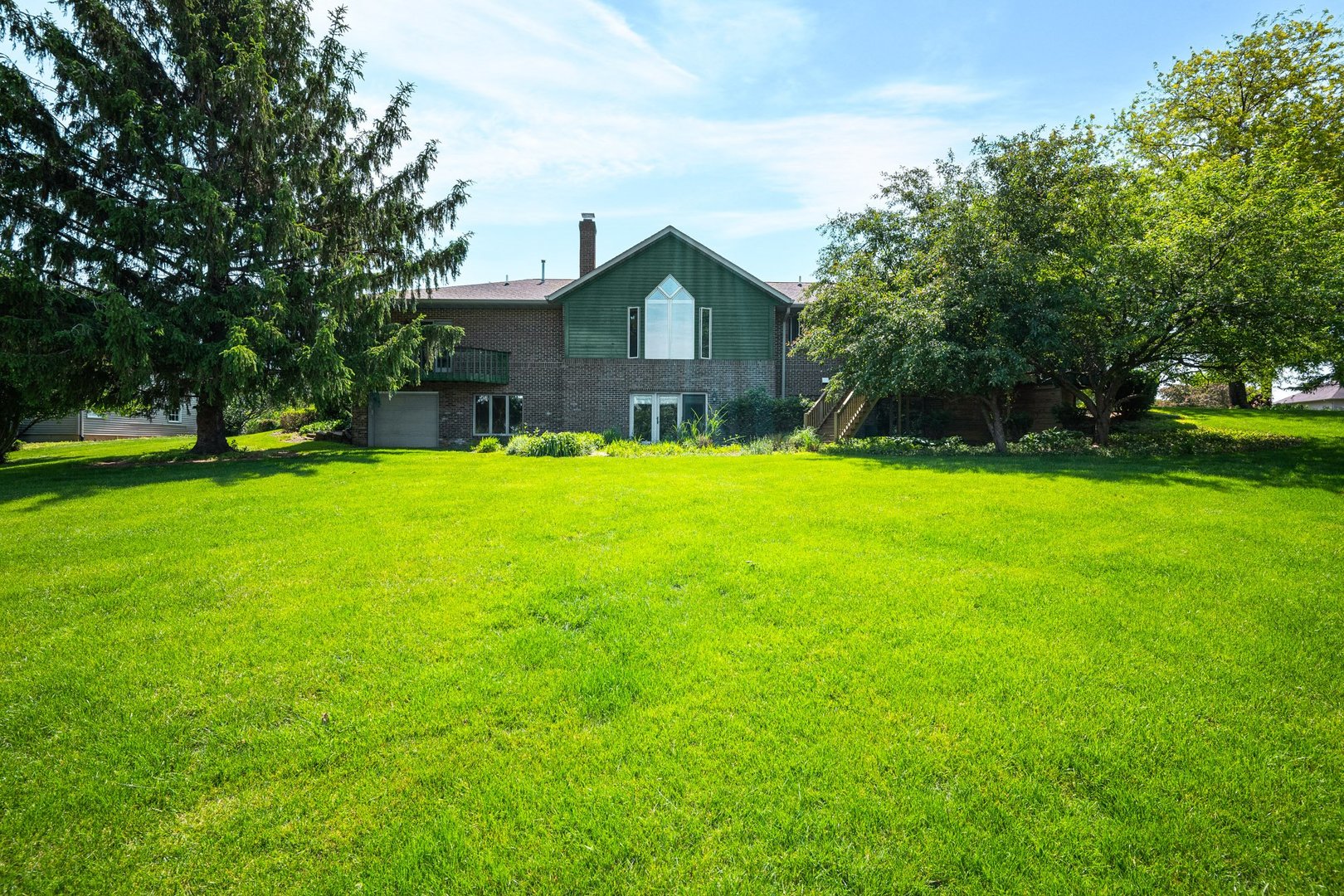 541 Fairway Drive, El Paso, IL 61738