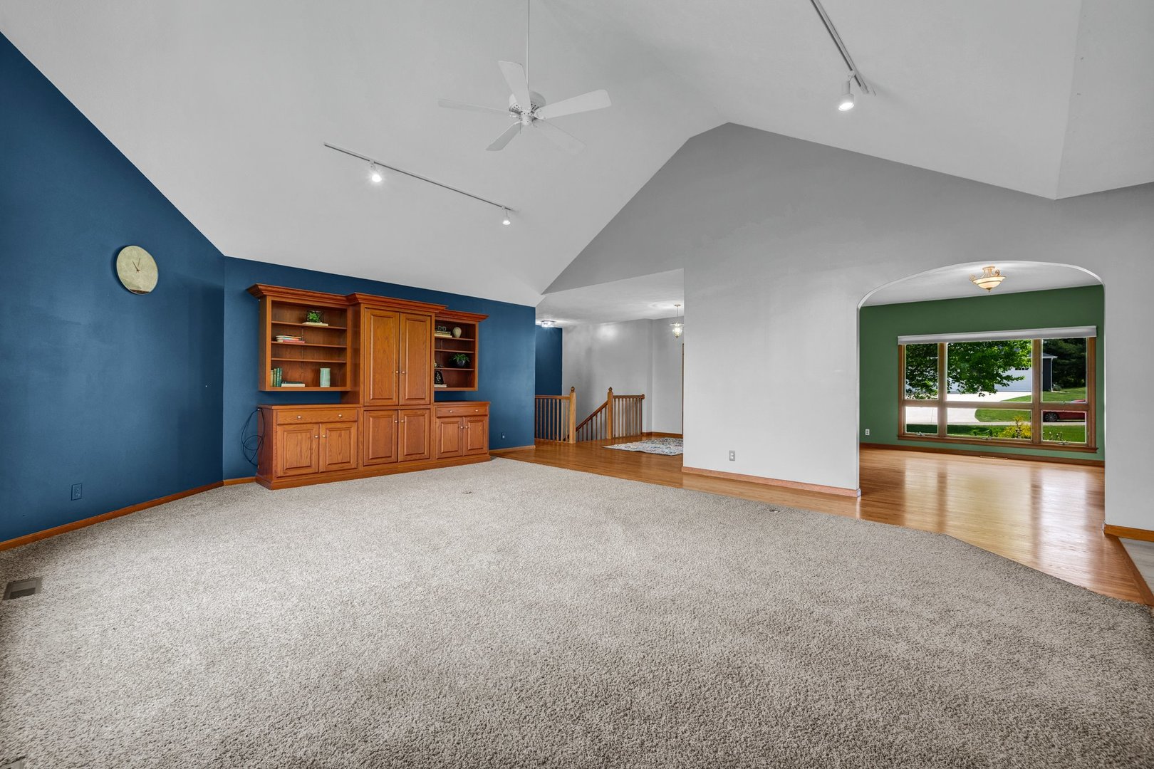 541 Fairway Drive, El Paso, IL 61738