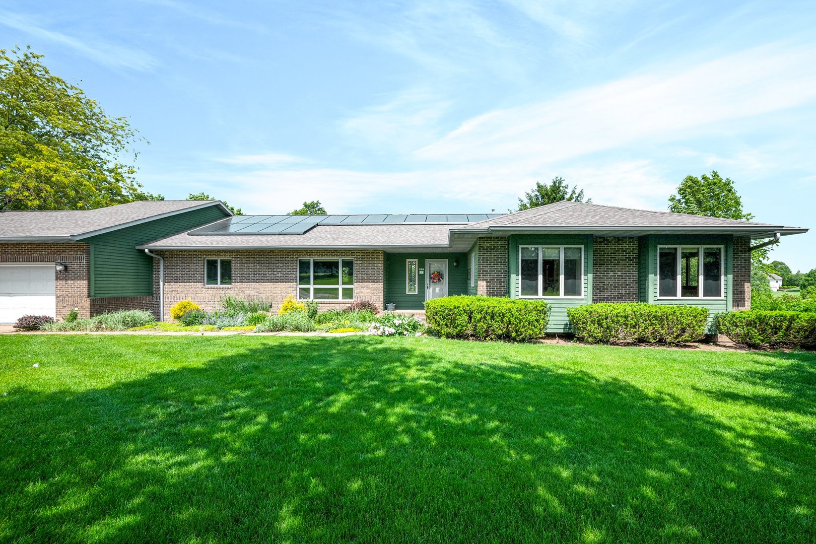 541 Fairway Drive, El Paso, IL 61738