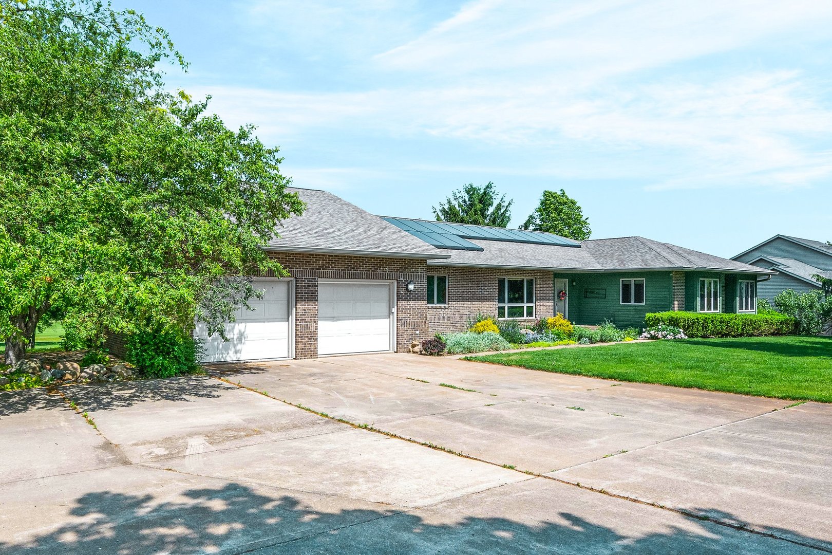 541 Fairway Drive, El Paso, IL 61738