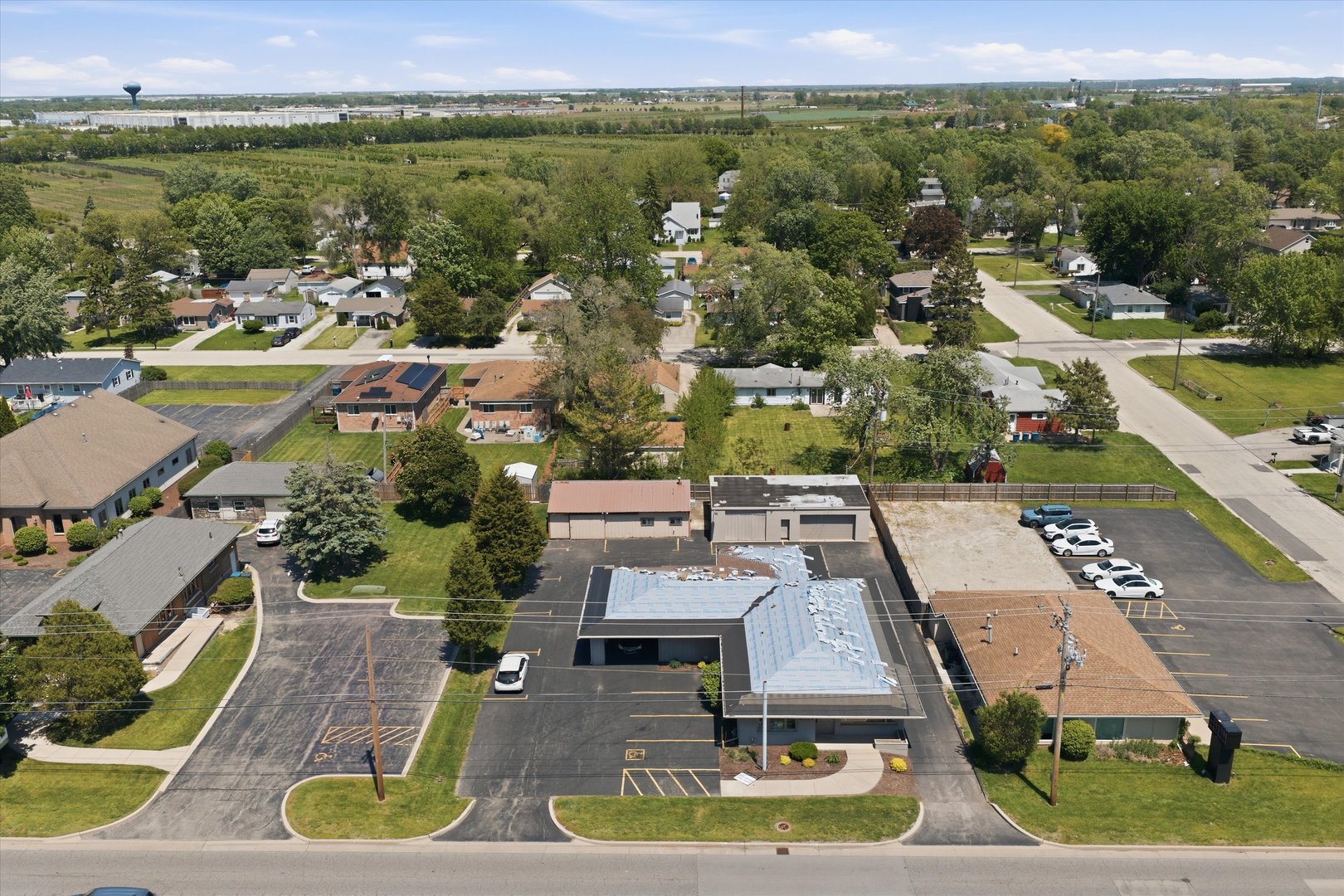 2304 Plainfield Road, Crest Hill, IL 60403