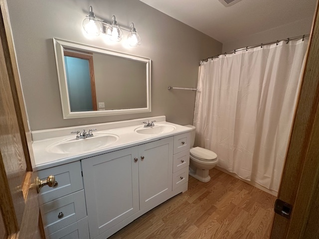 590 Alice Place, Elgin, IL 60123
