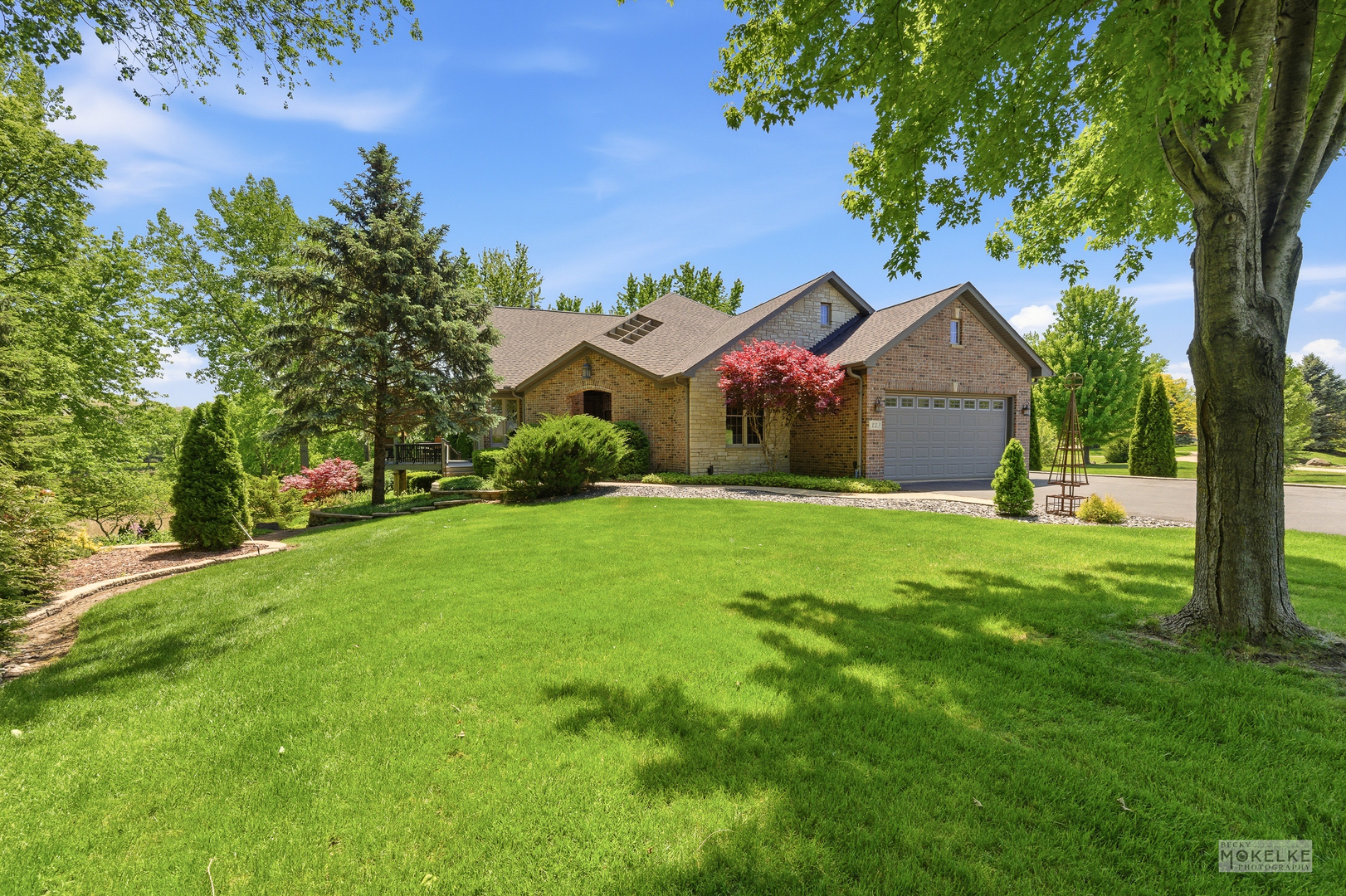 123 Belle Rive Drive, Millington, IL 60537