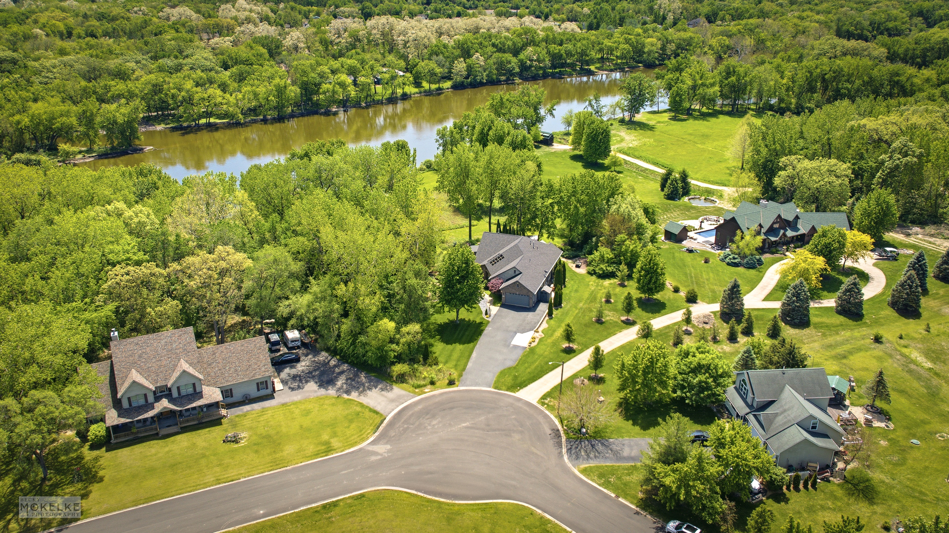 123 Belle Rive Drive, Millington, IL 60537