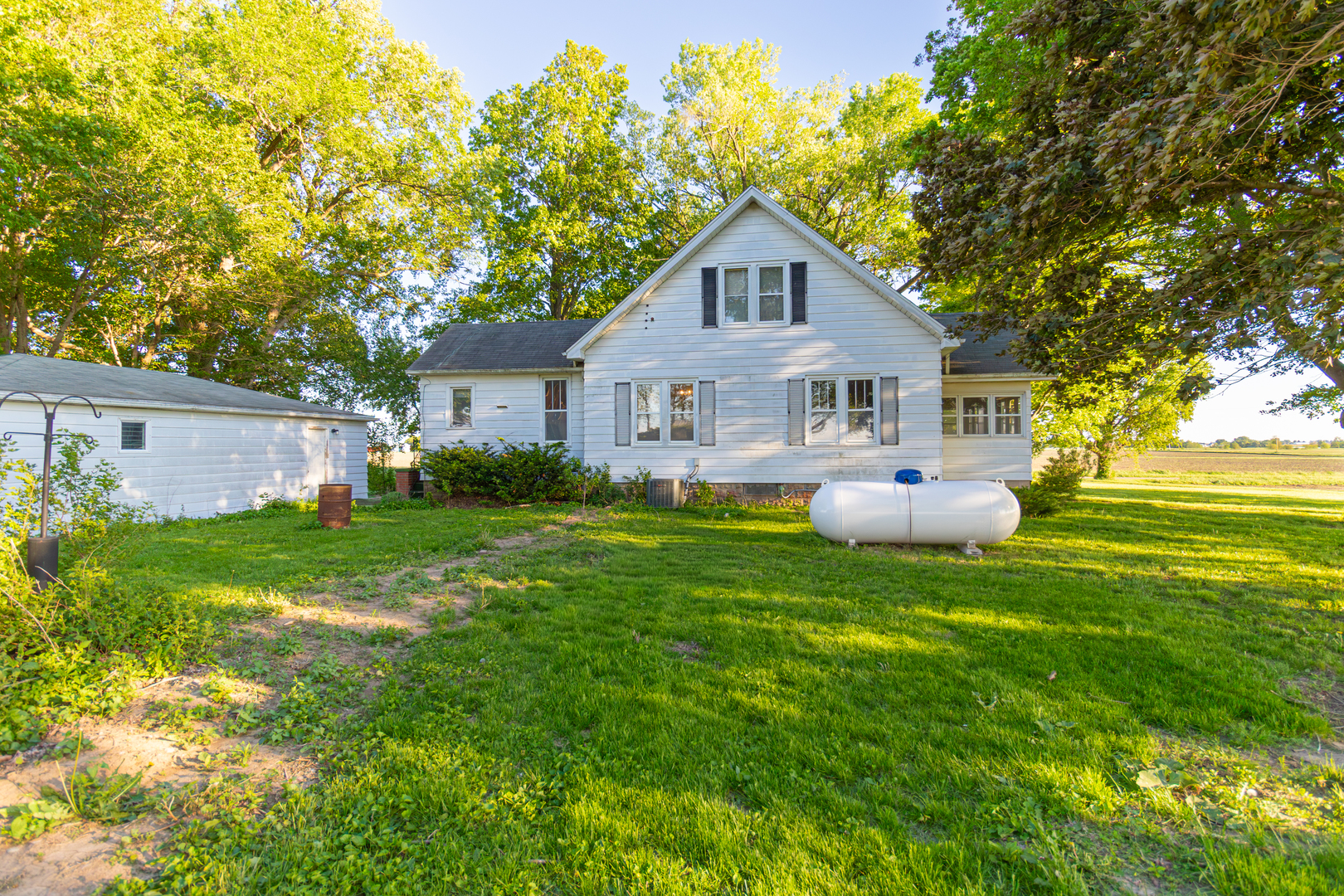 30624 Gils Road, Minier, IL 61759