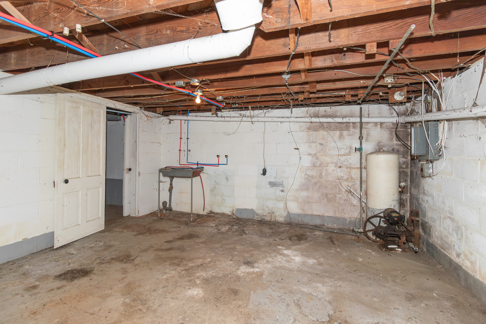 30624 Gils Road, Minier, IL 61759