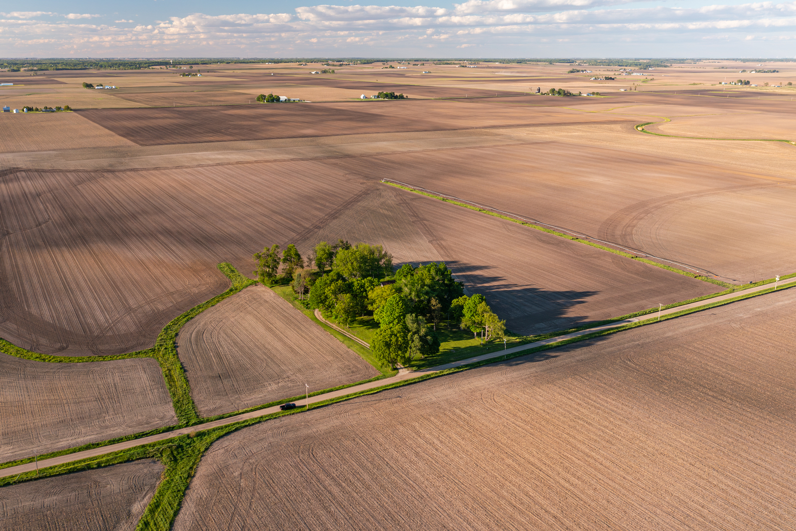 30624 Gils Road, Minier, IL 61759