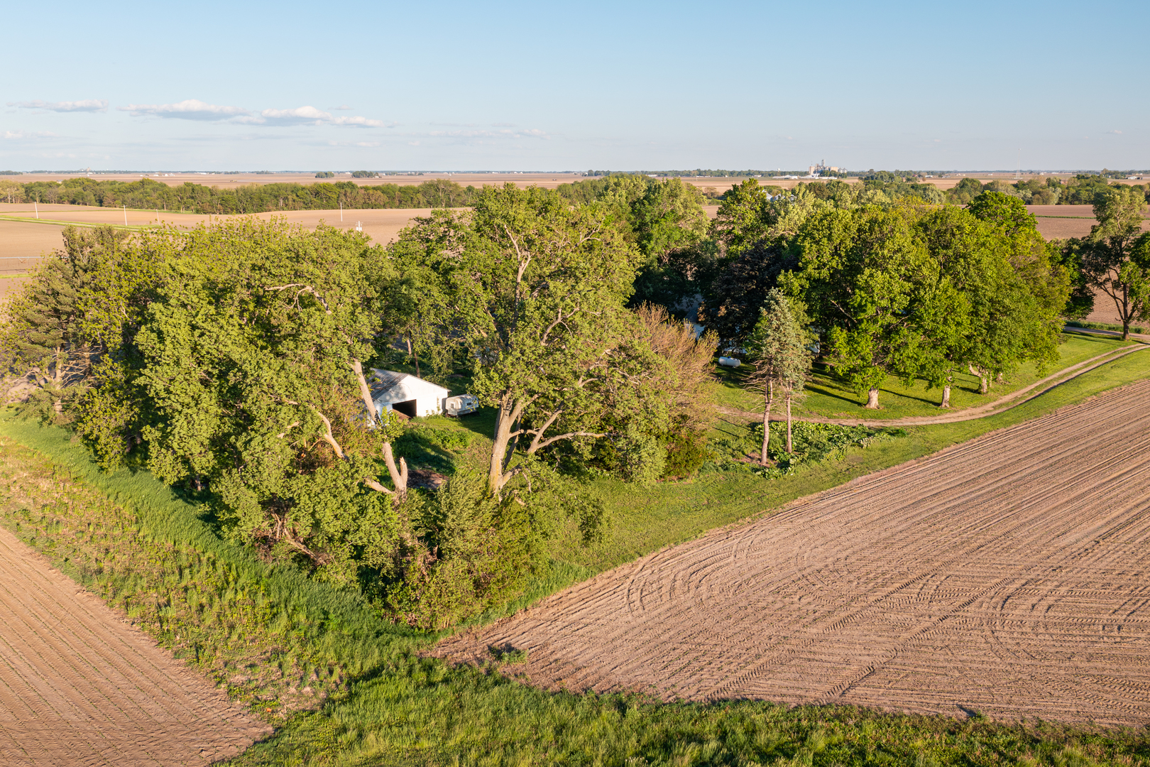 30624 Gils Road, Minier, IL 61759