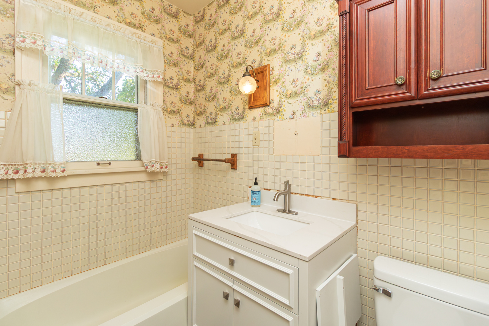 30624 Gils Road, Minier, IL 61759