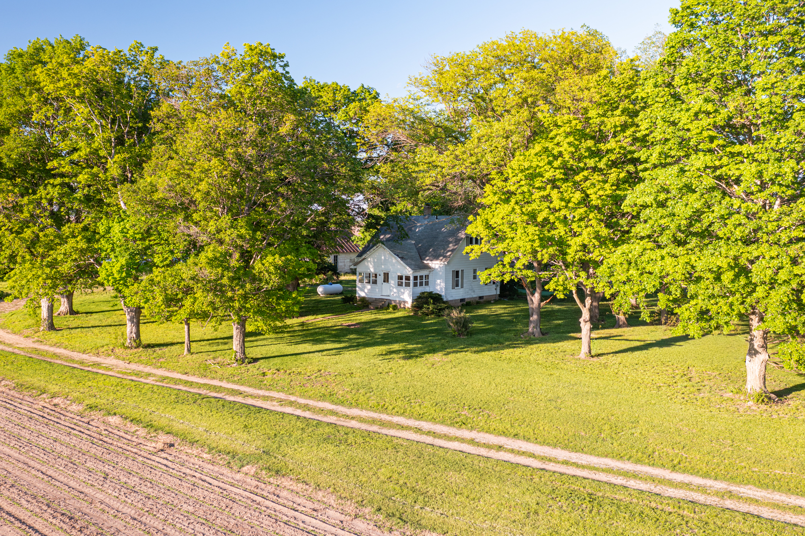 30624 Gils Road, Minier, IL 61759