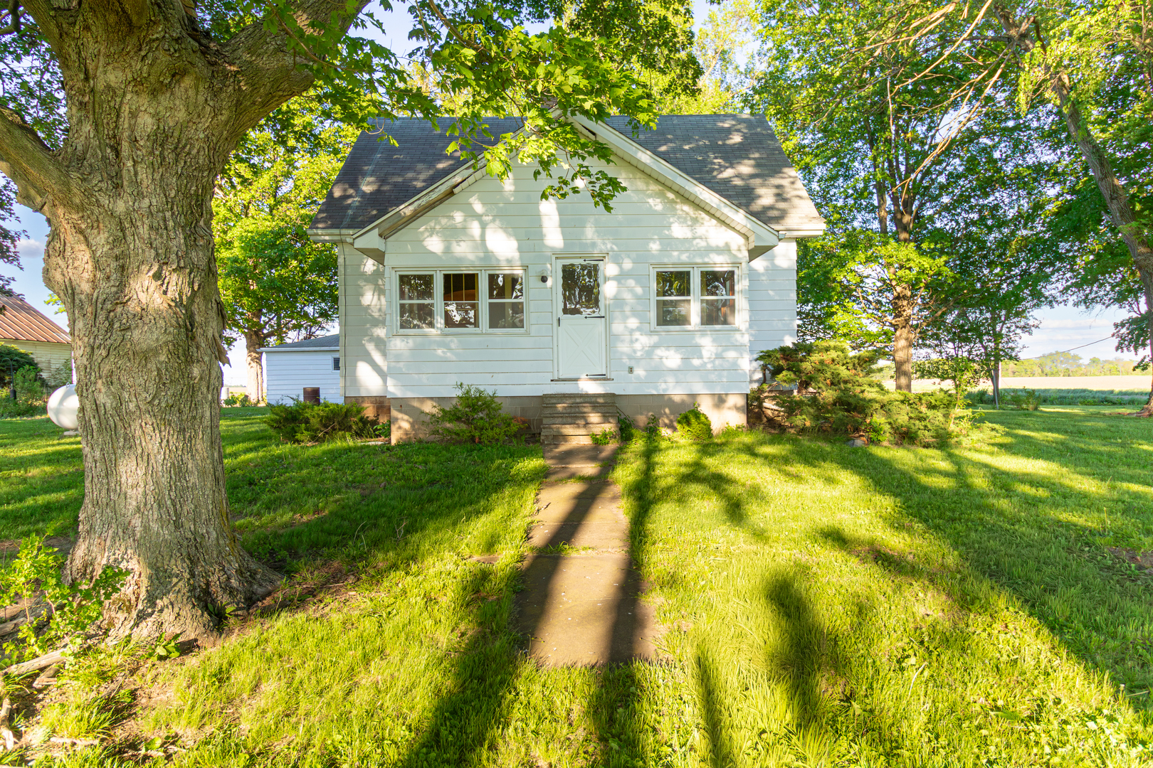 30624 Gils Road, Minier, IL 61759