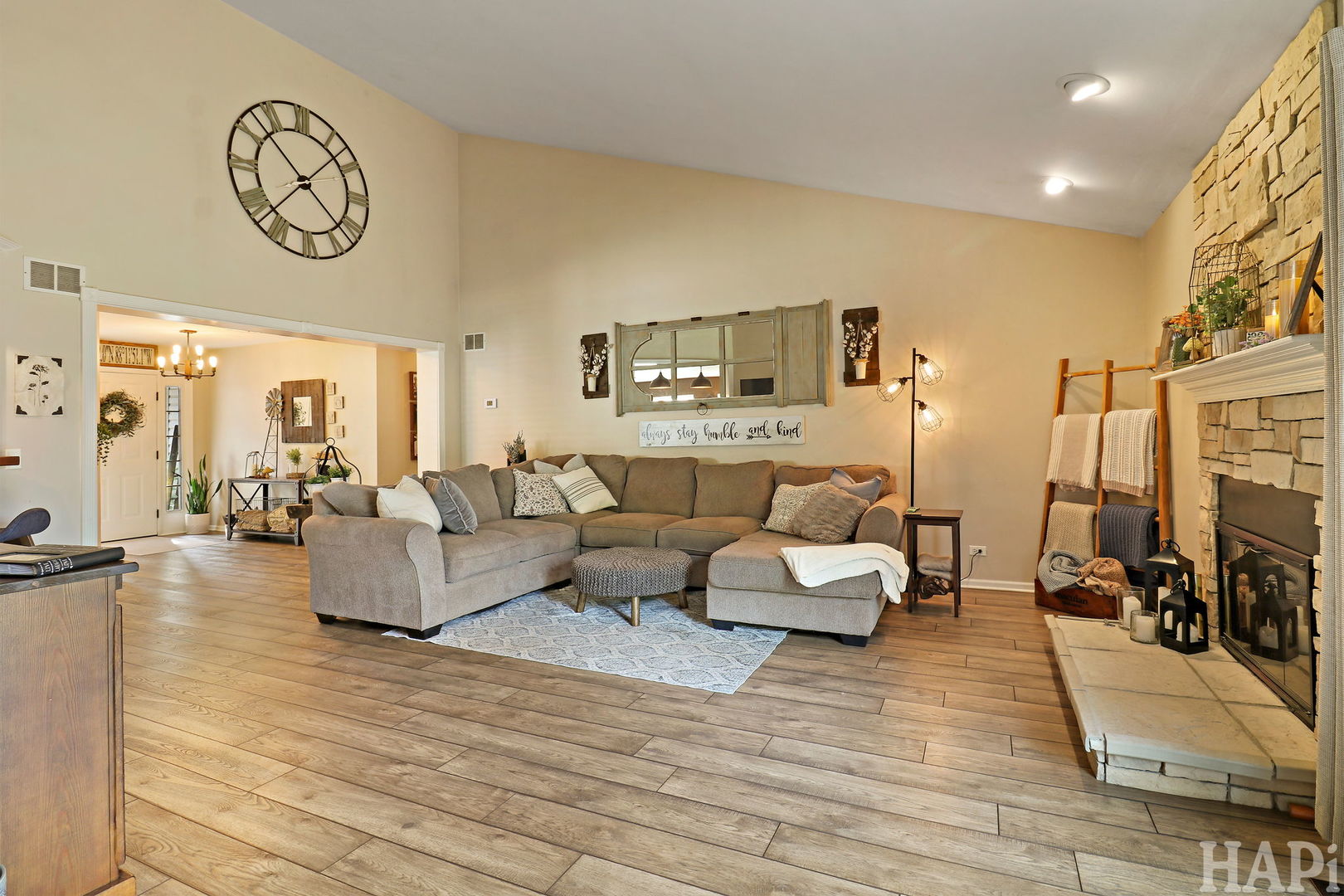 326 Garrison Circle, Port Barrington, IL 60010