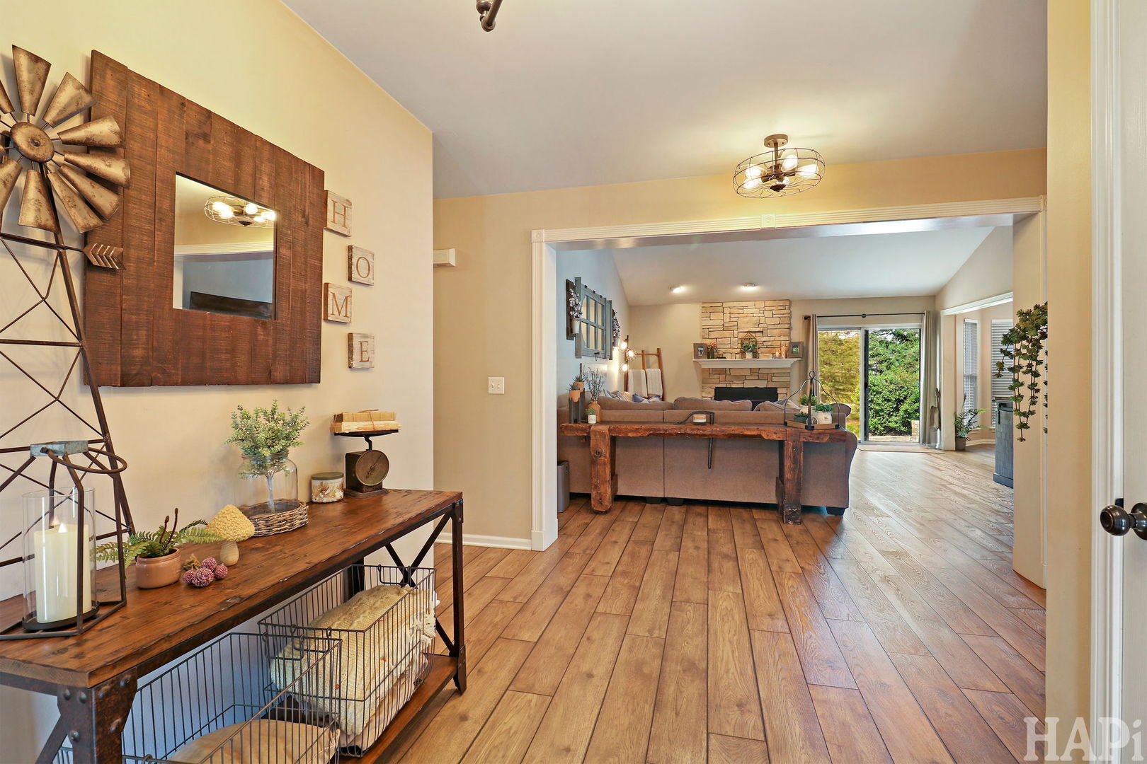 326 Garrison Circle, Port Barrington, IL 60010