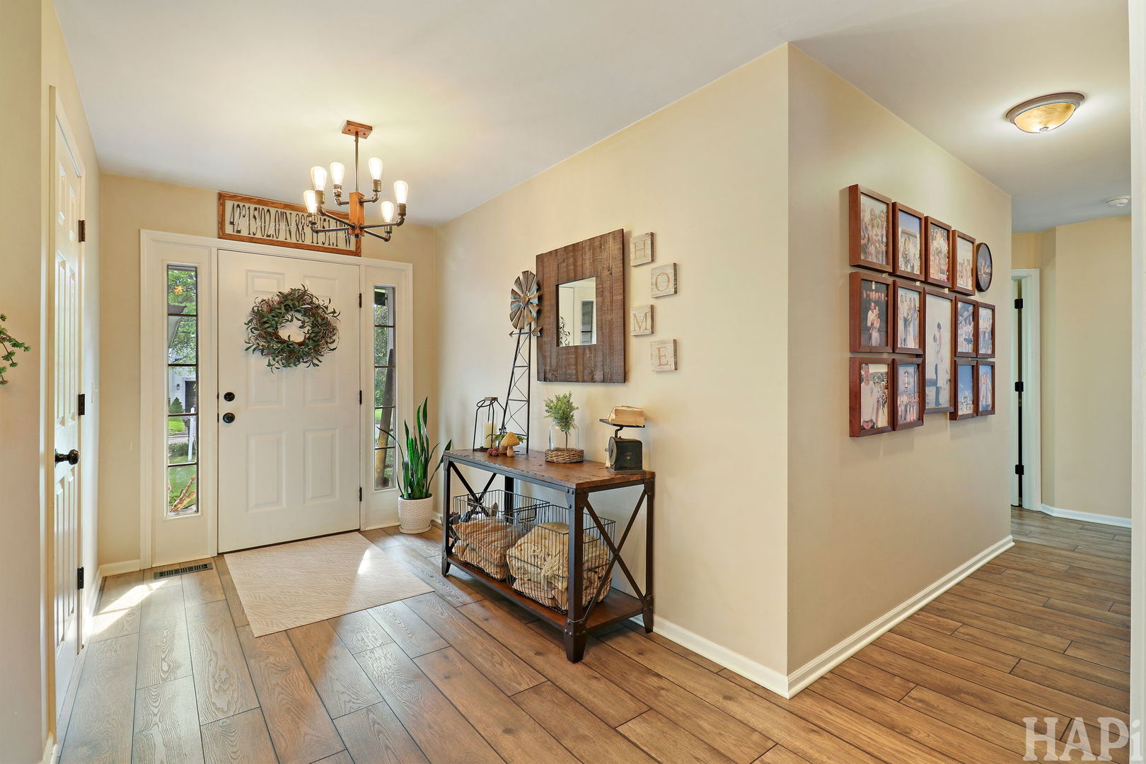 326 Garrison Circle, Port Barrington, IL 60010