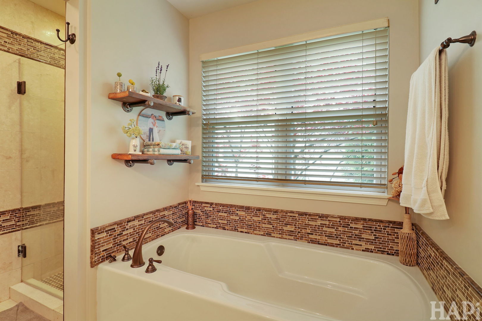 326 Garrison Circle, Port Barrington, IL 60010
