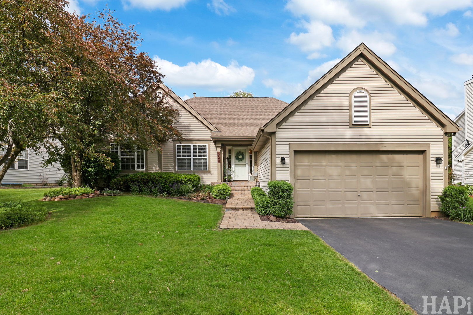 326 Garrison Circle, Port Barrington, IL 60010