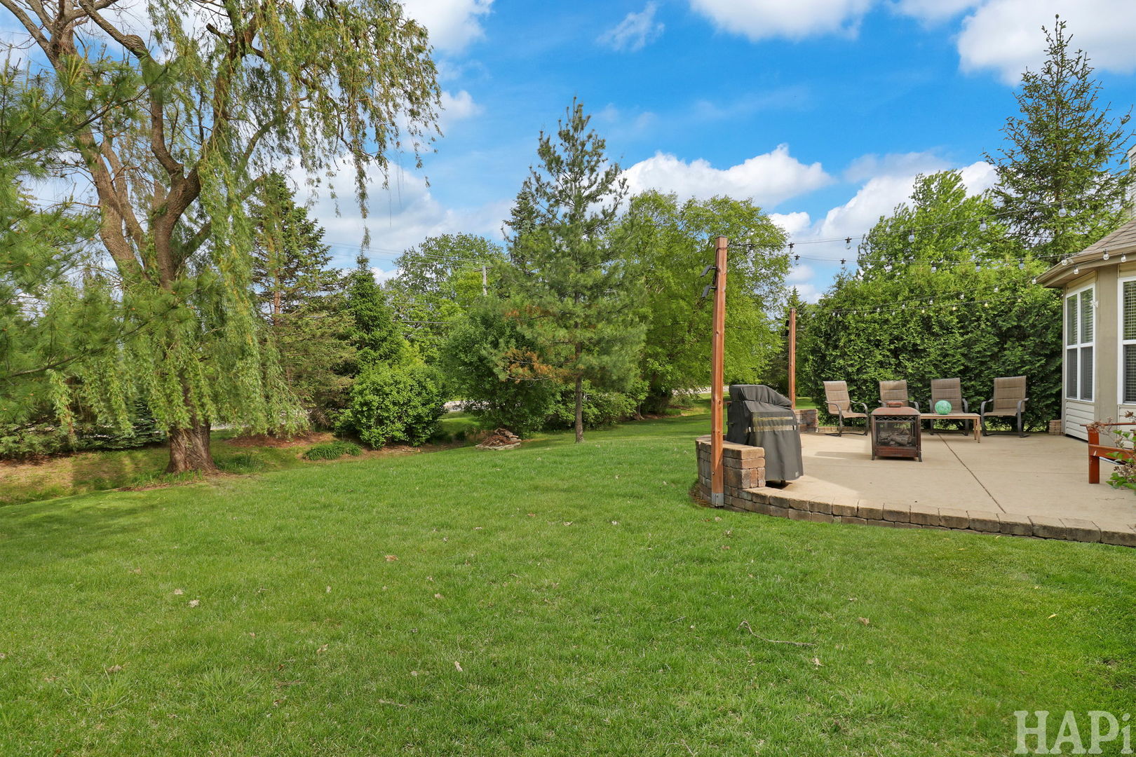 326 Garrison Circle, Port Barrington, IL 60010