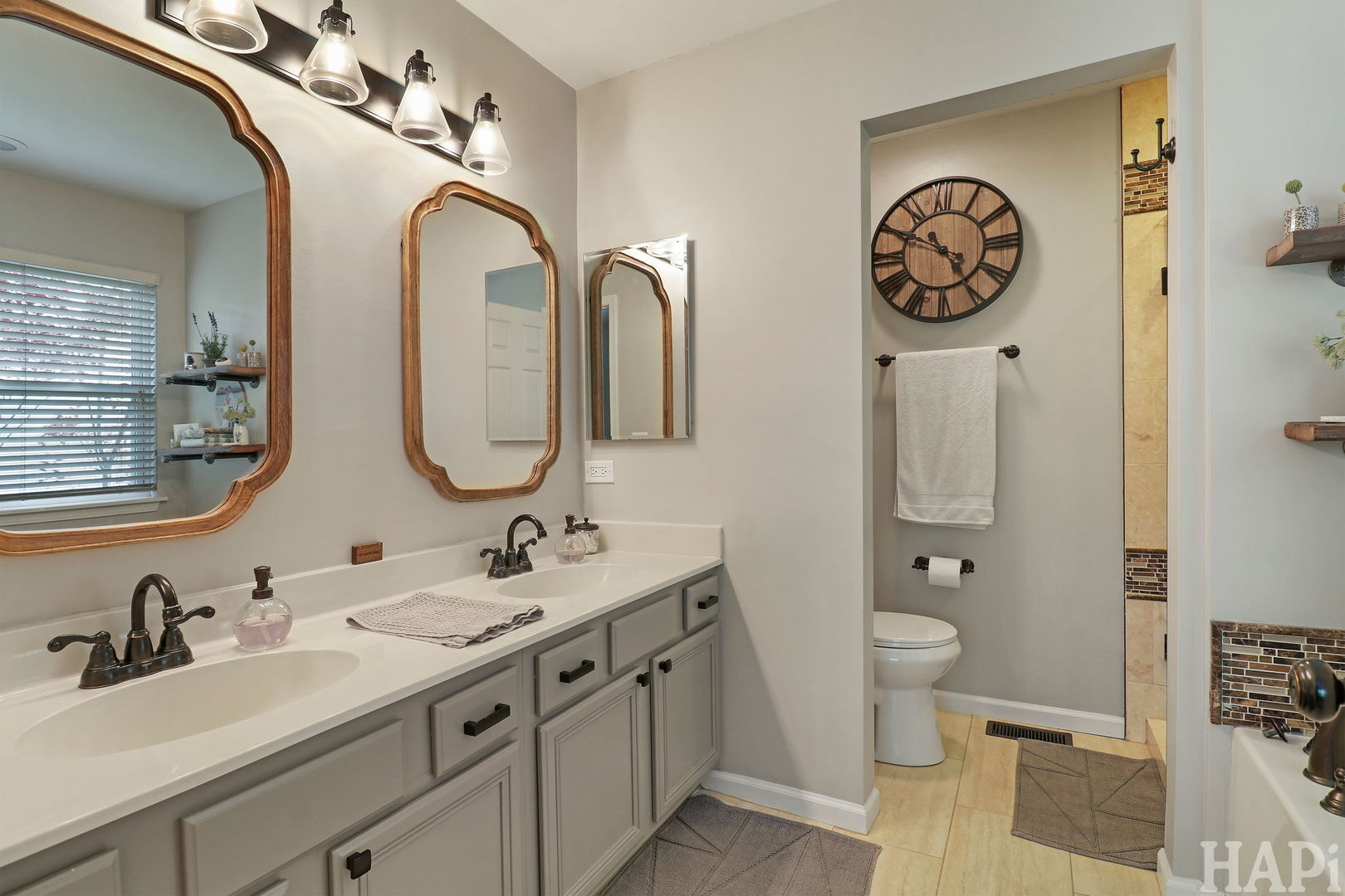 326 Garrison Circle, Port Barrington, IL 60010