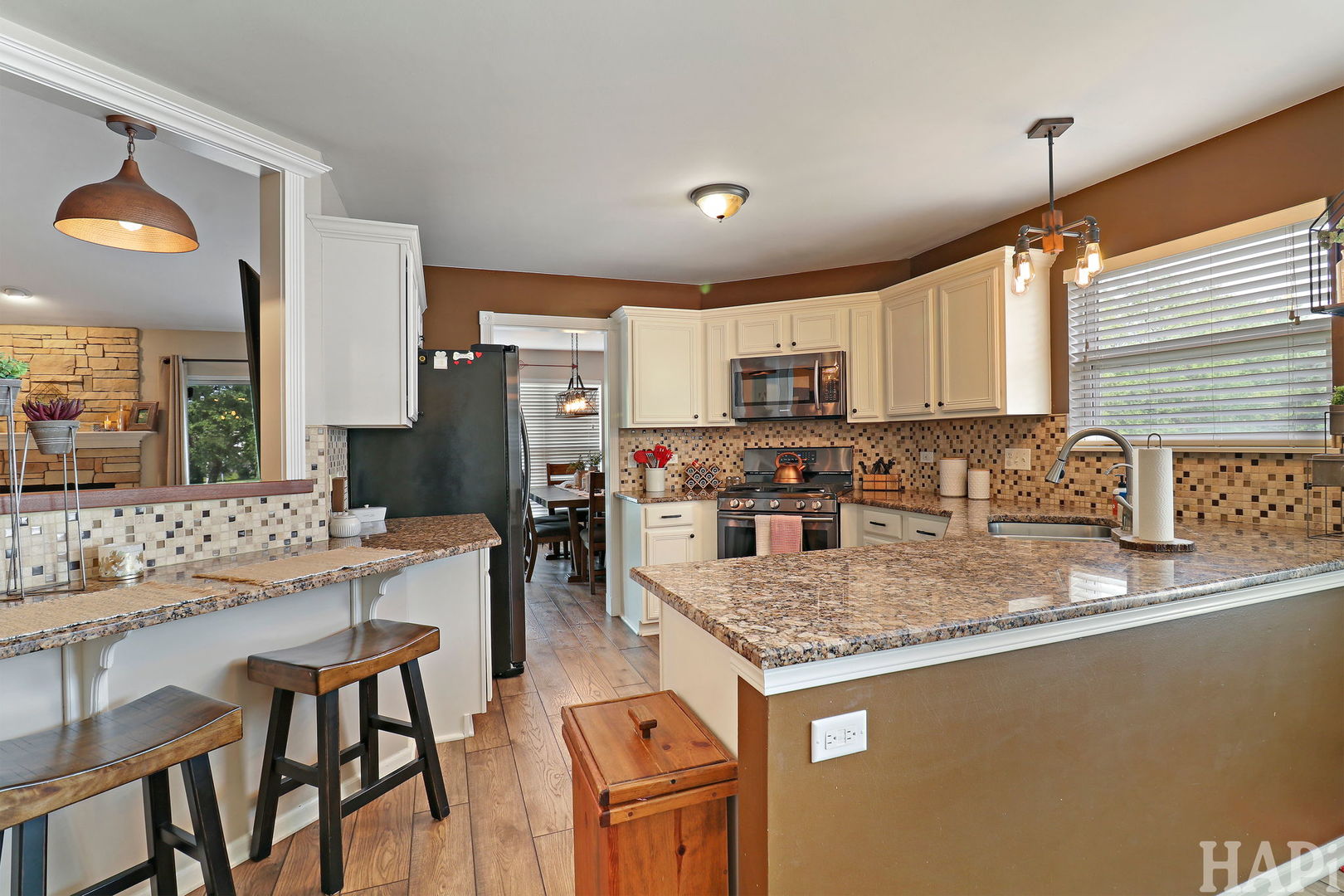 326 Garrison Circle, Port Barrington, IL 60010