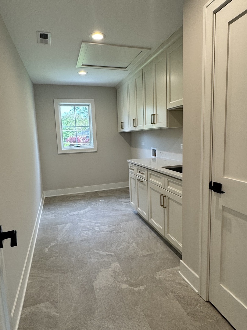407 S Pine Avenue, Arlington Heights, IL 60005