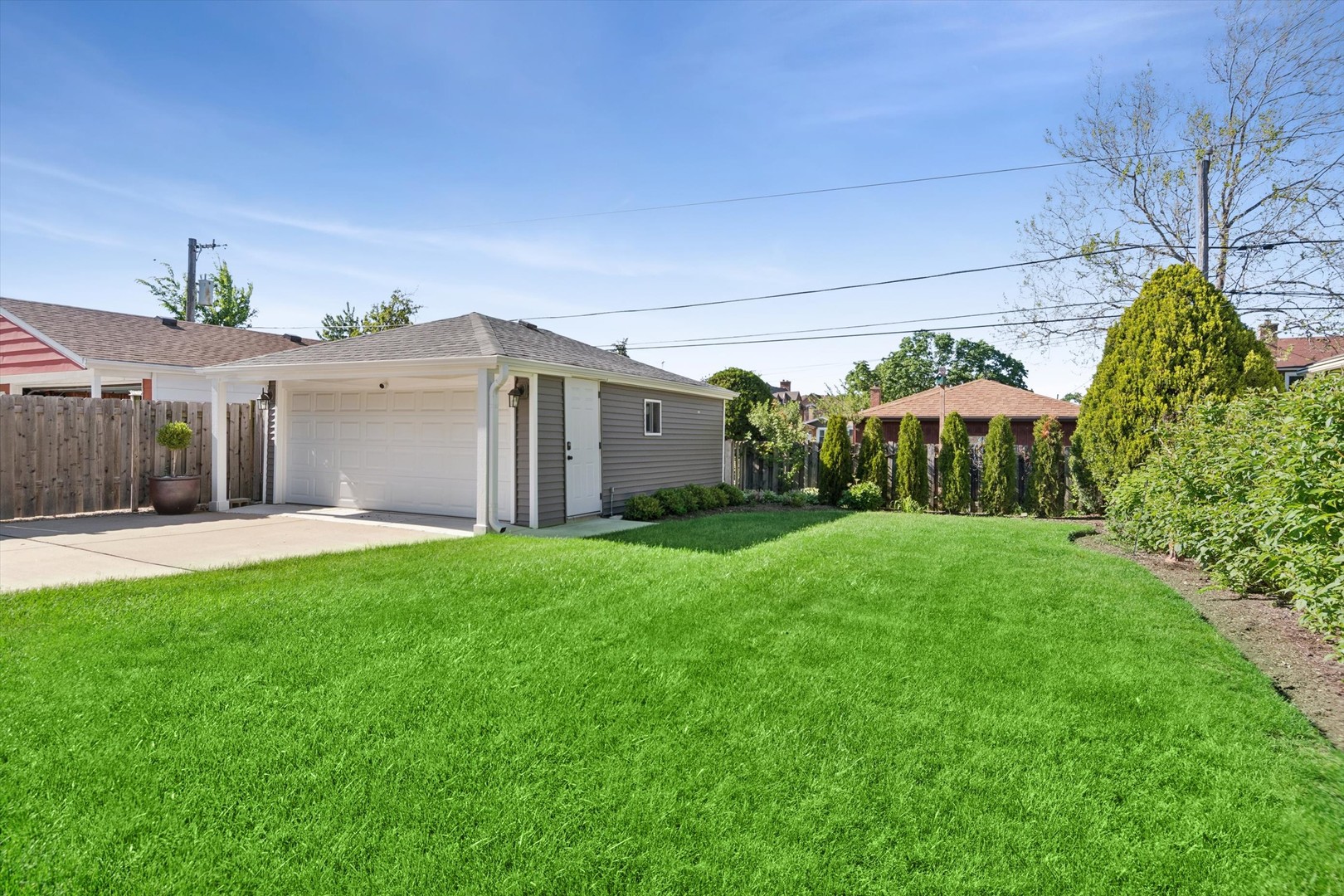 7504 W Jonquil Terrace, Niles, IL 60714