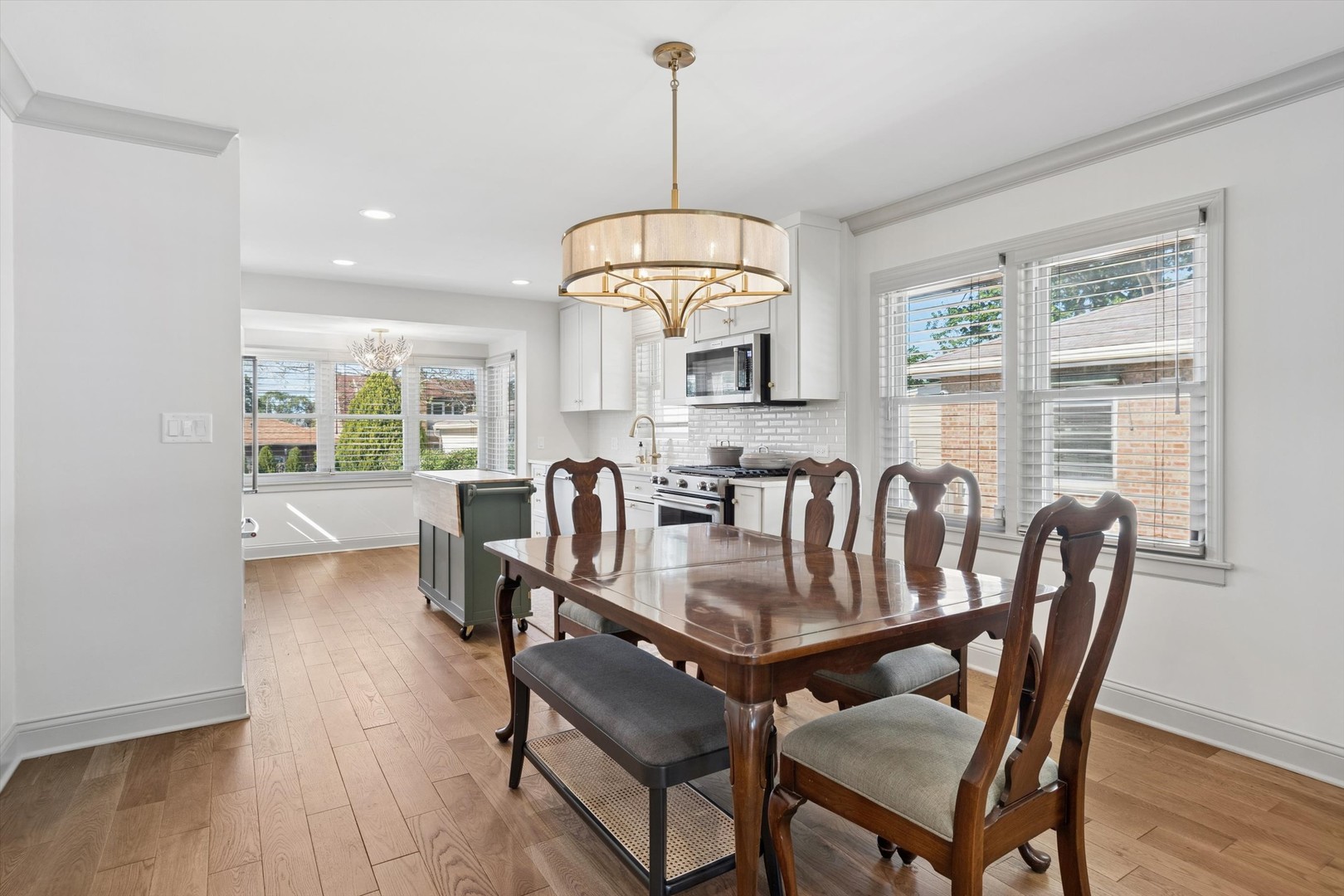 7504 W Jonquil Terrace, Niles, IL 60714