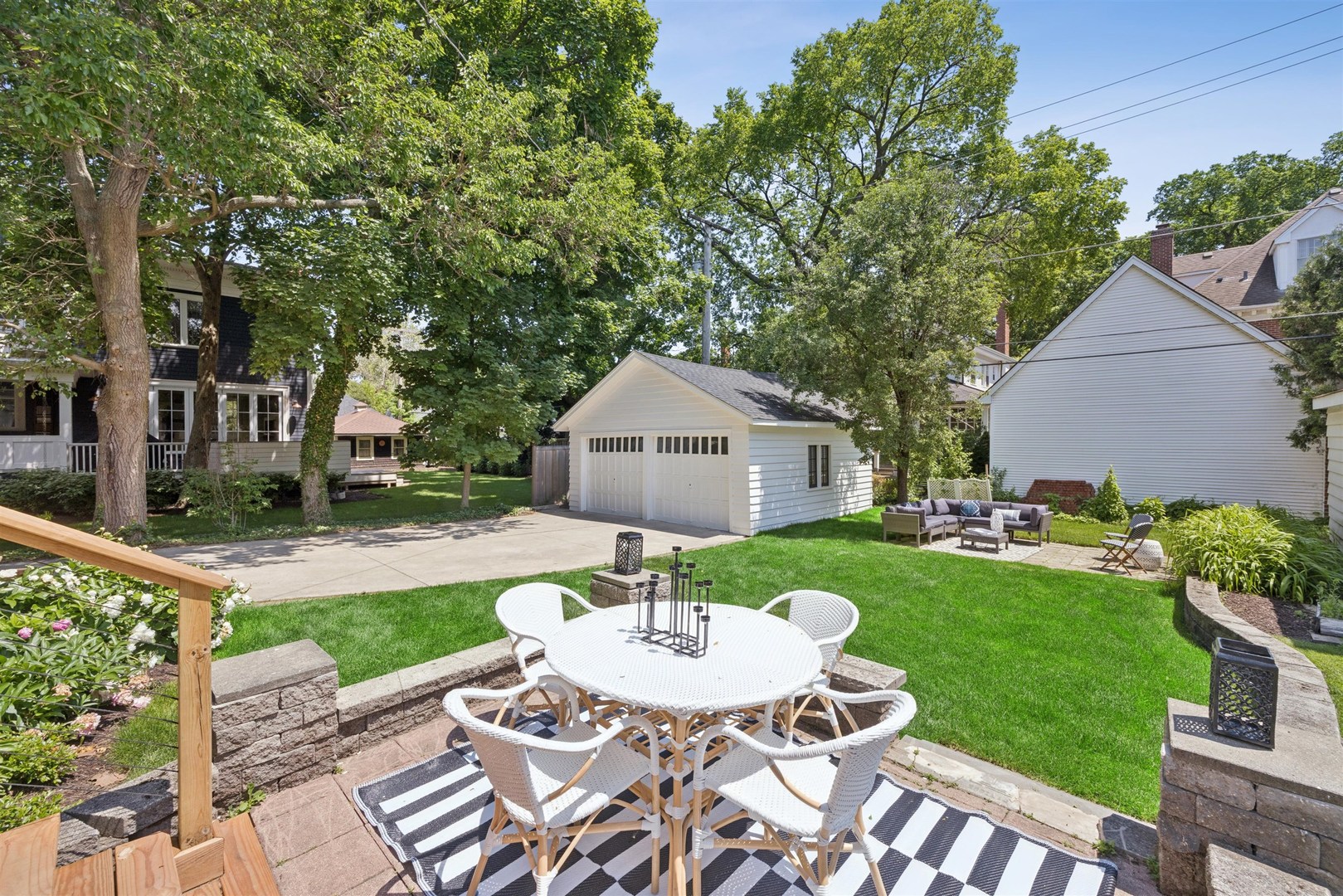 115 S Spring Avenue, La Grange, IL 60525