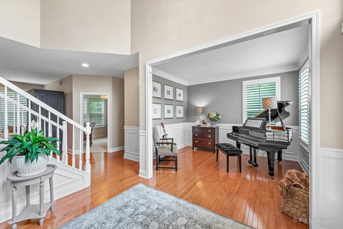 1228 Meade Court, Lindenhurst, IL 60046