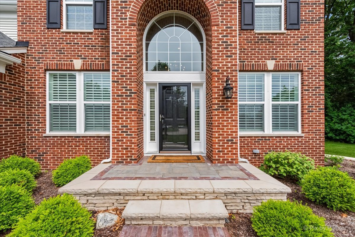 1228 Meade Court, Lindenhurst, IL 60046