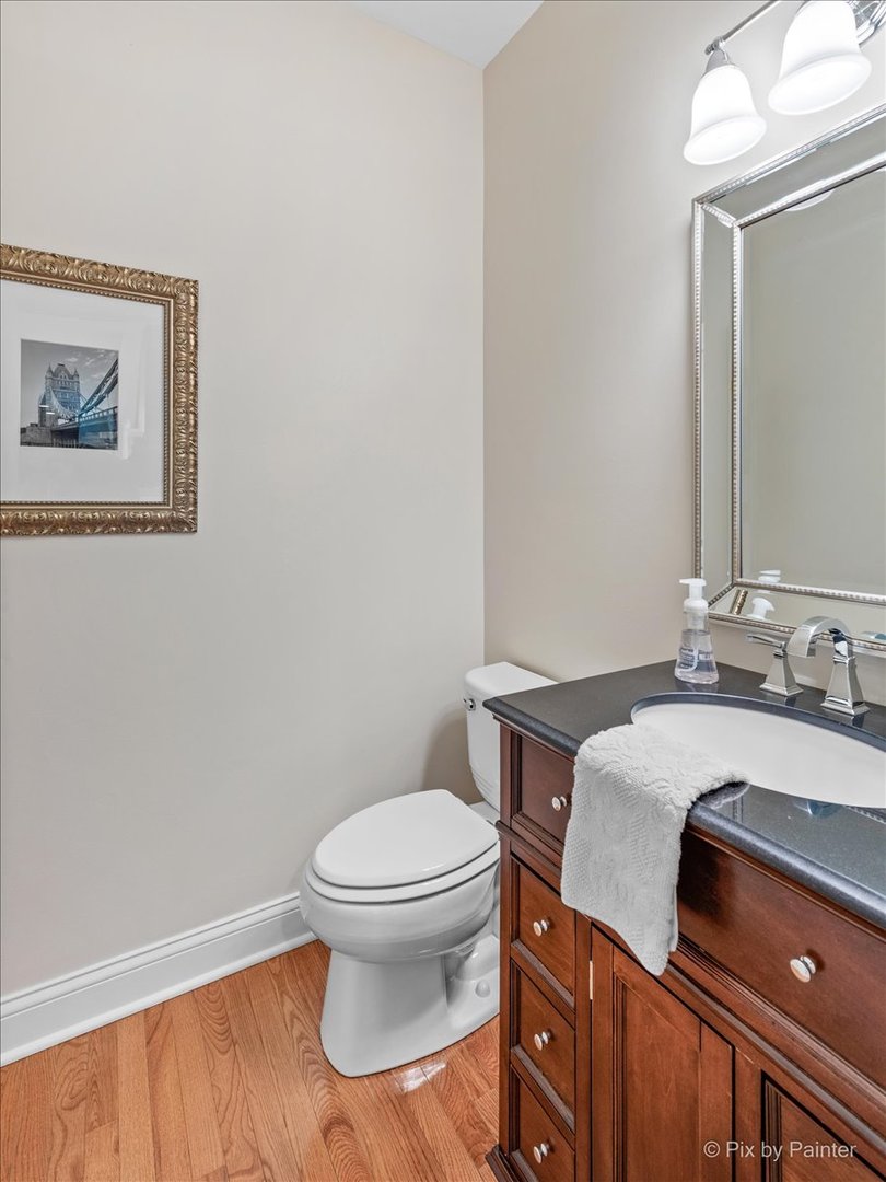 1228 Meade Court, Lindenhurst, IL 60046