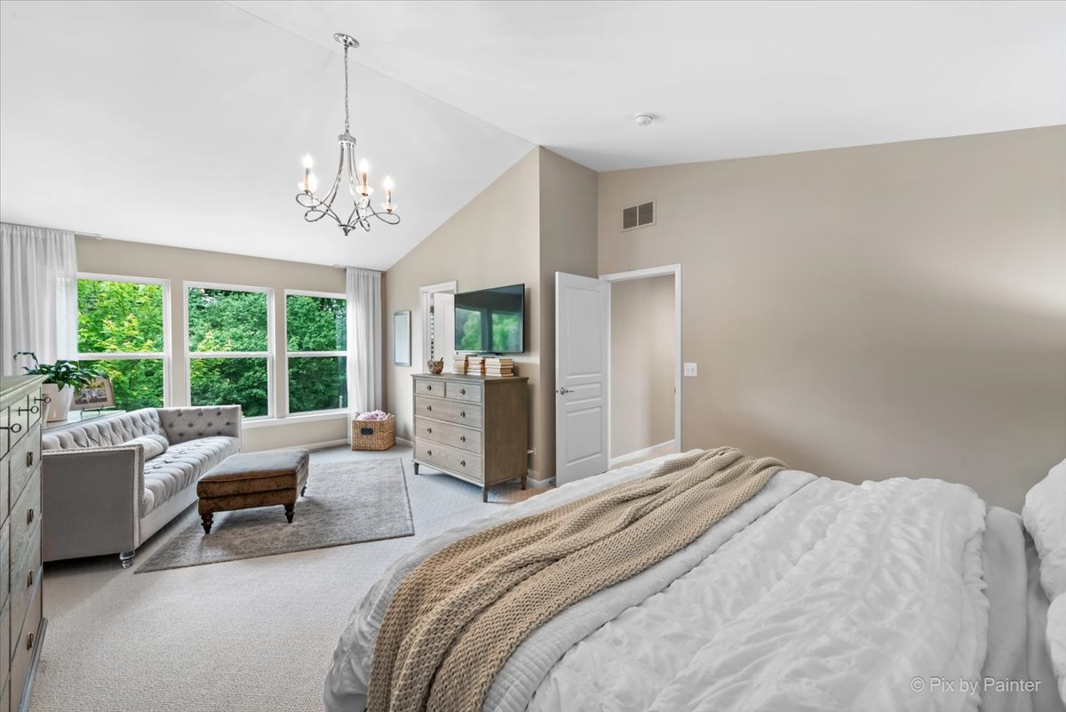 1228 Meade Court, Lindenhurst, IL 60046