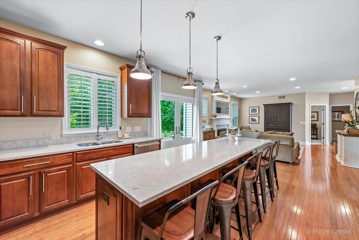 1228 Meade Court, Lindenhurst, IL 60046