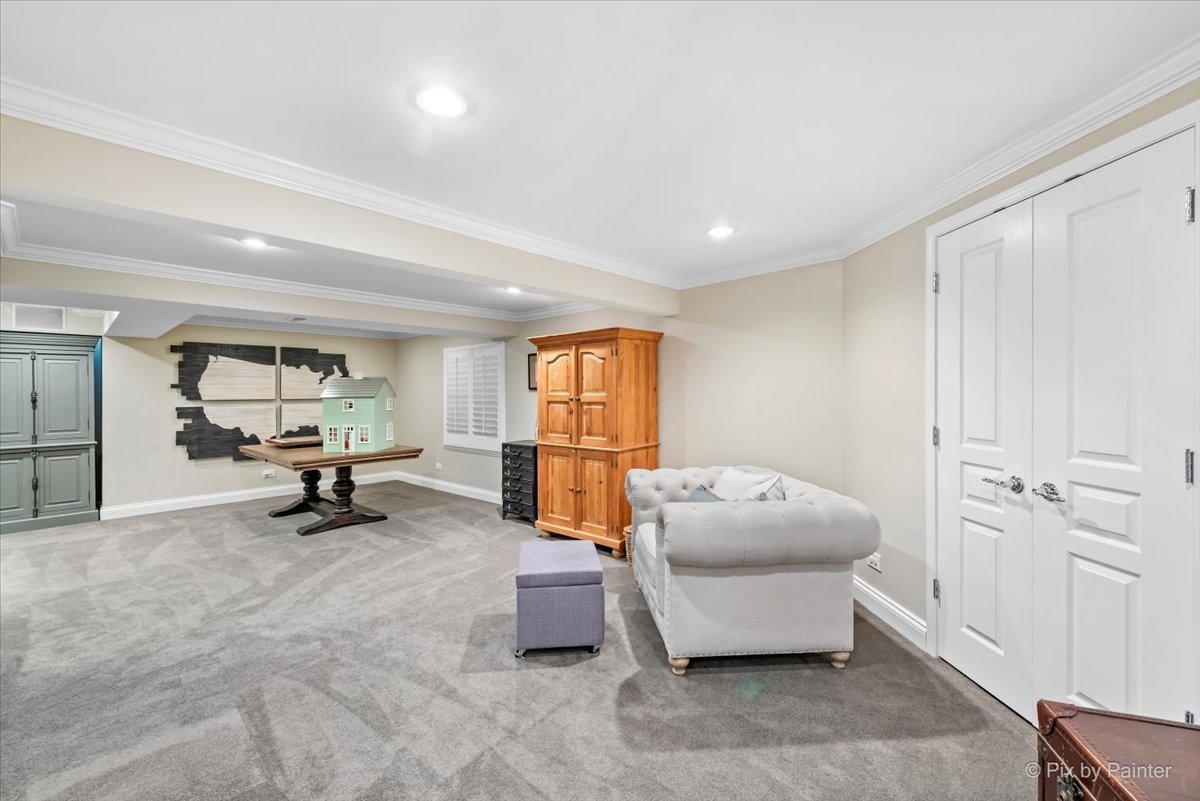 1228 Meade Court, Lindenhurst, IL 60046