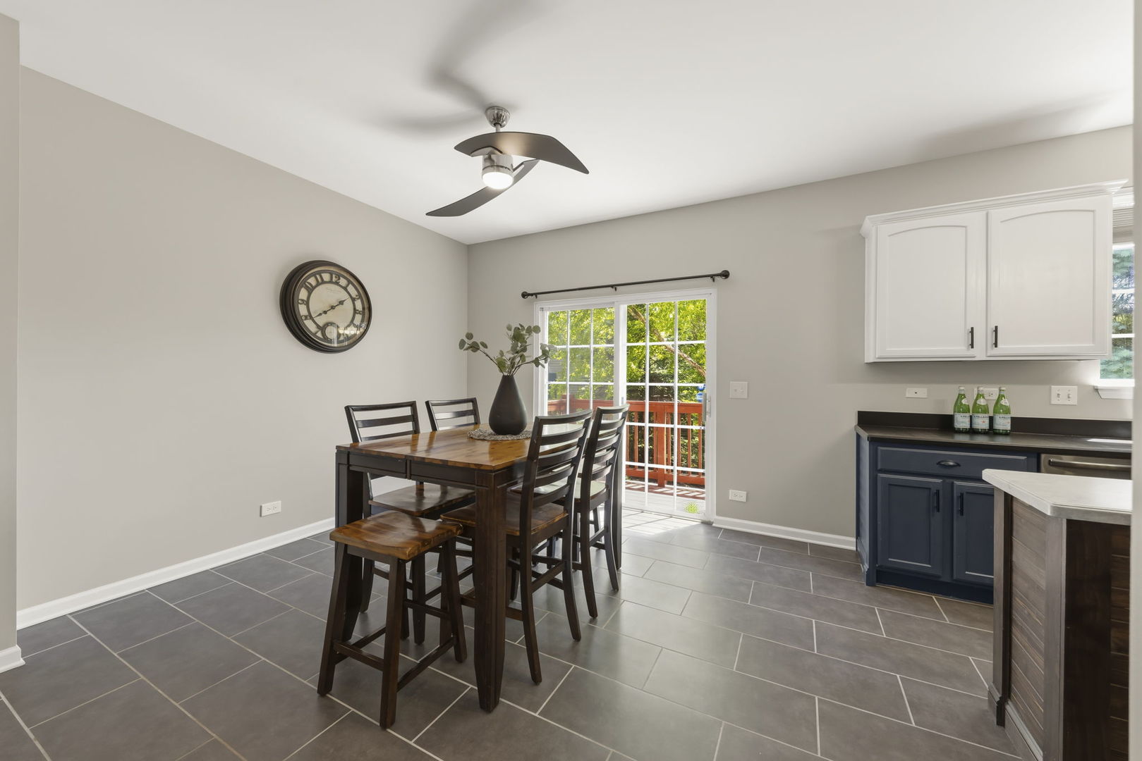 2255 HUDSON Circle #2255, Aurora, IL 60502