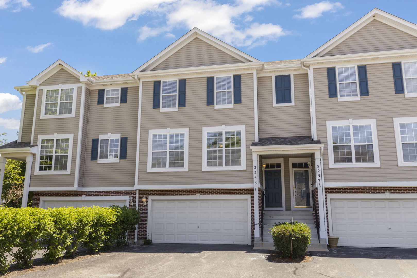 2255 HUDSON Circle #2255, Aurora, IL 60502
