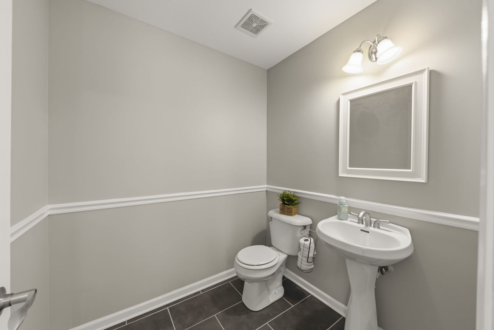 2255 HUDSON Circle #2255, Aurora, IL 60502