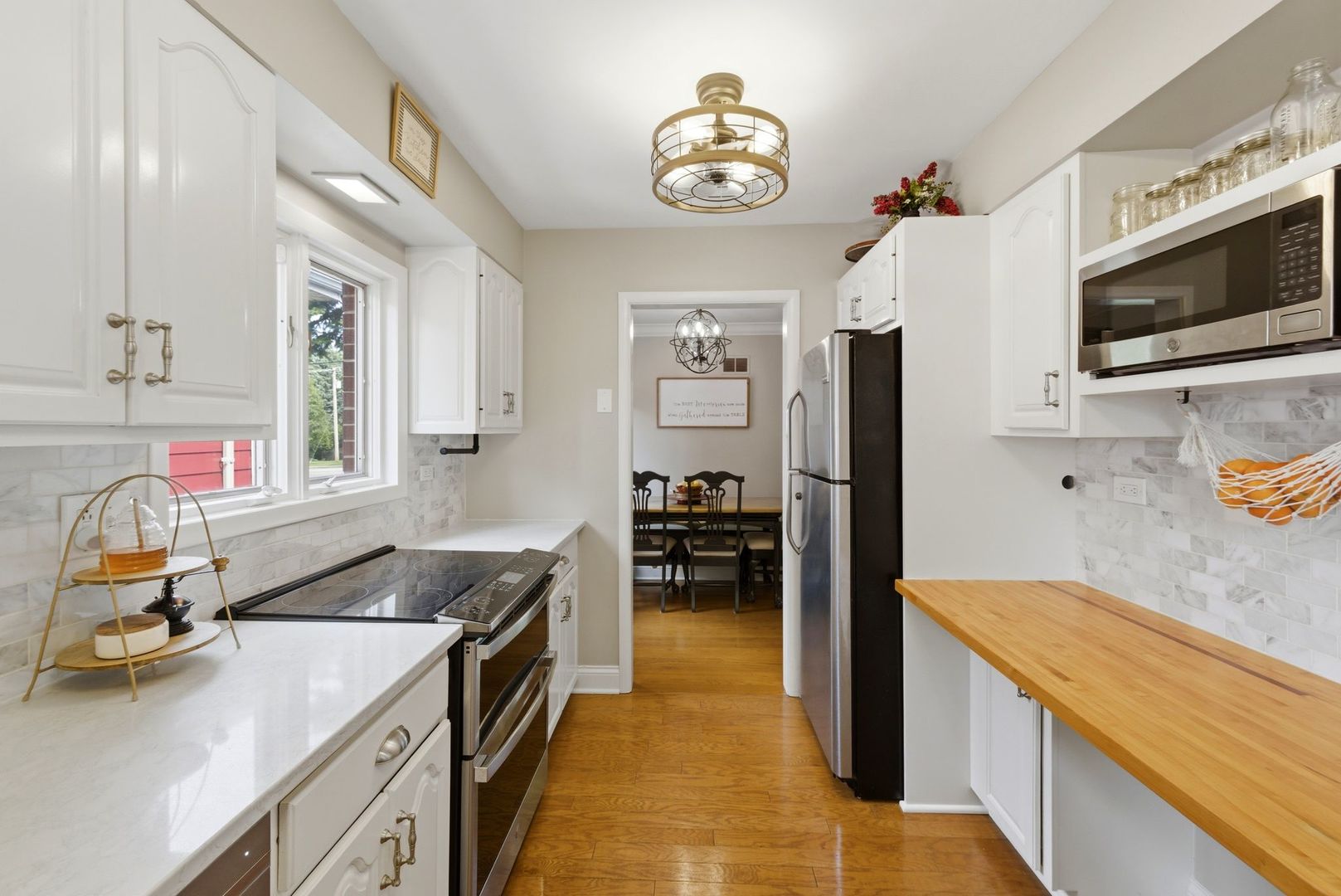 263 Hill Avenue, Glen Ellyn, IL 60137