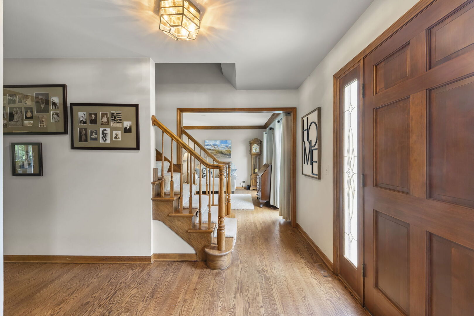 2012 Cromwell Drive, Wheaton, IL 60189