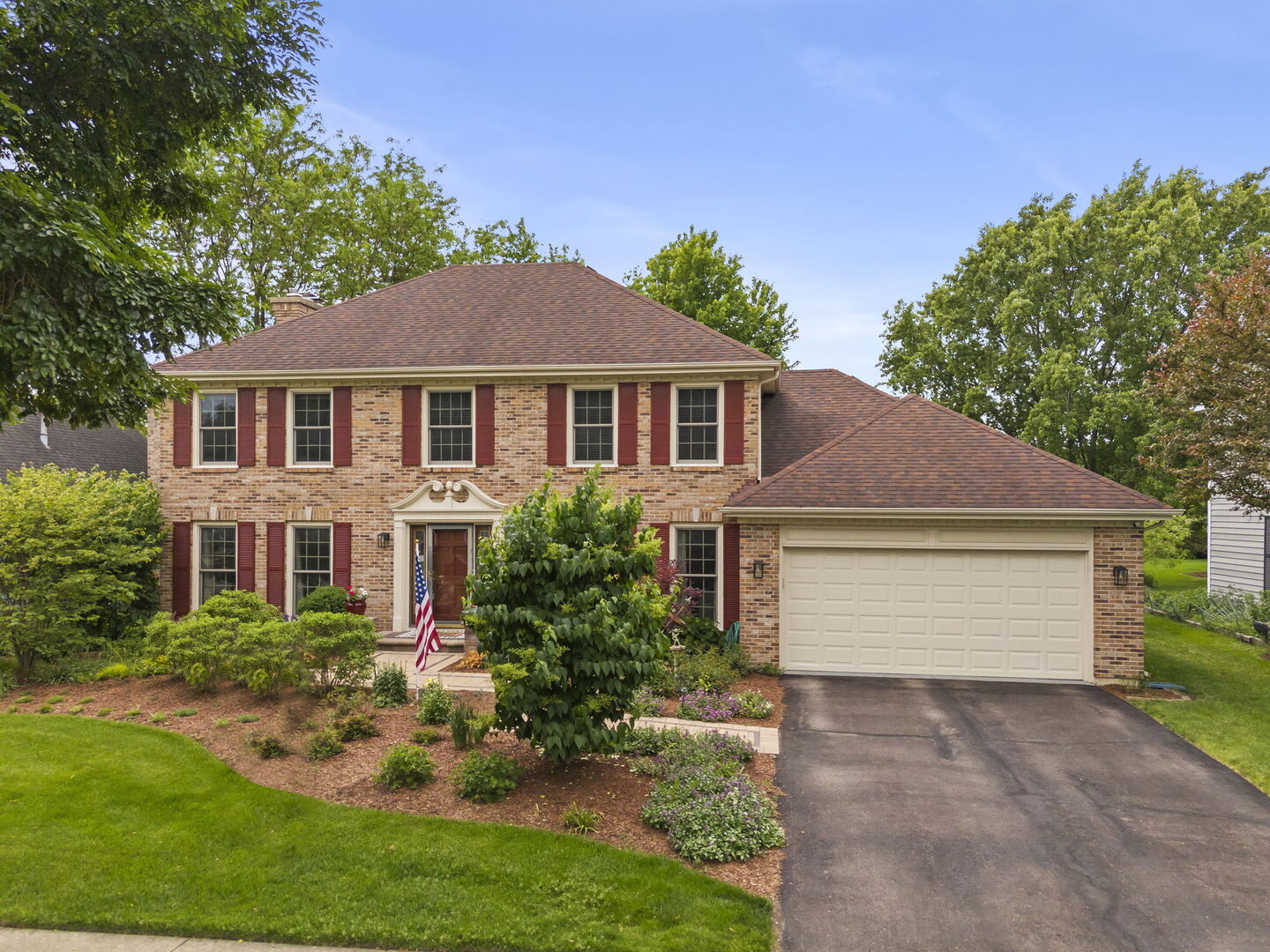 2012 Cromwell Drive, Wheaton, IL 60189