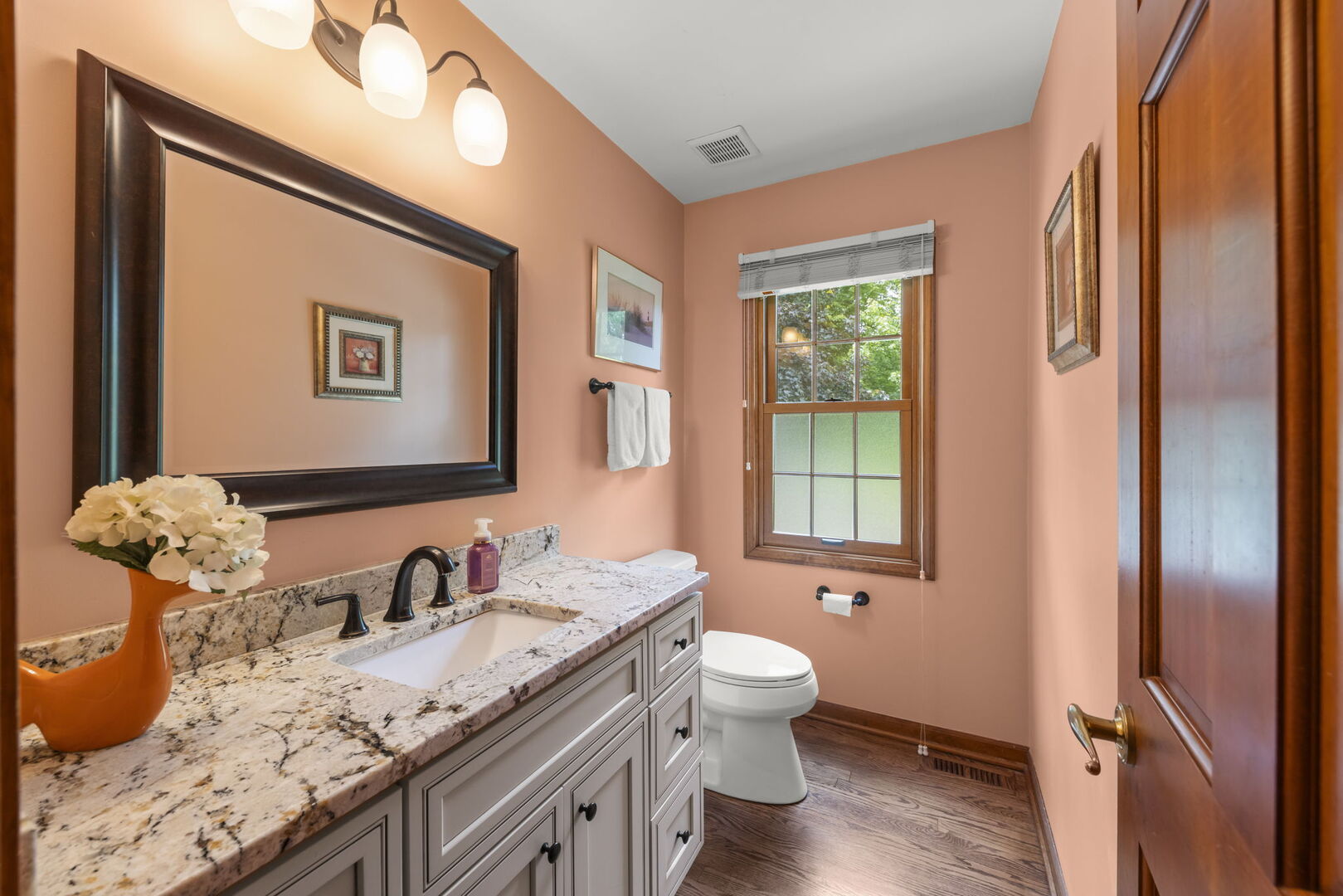 2012 Cromwell Drive, Wheaton, IL 60189