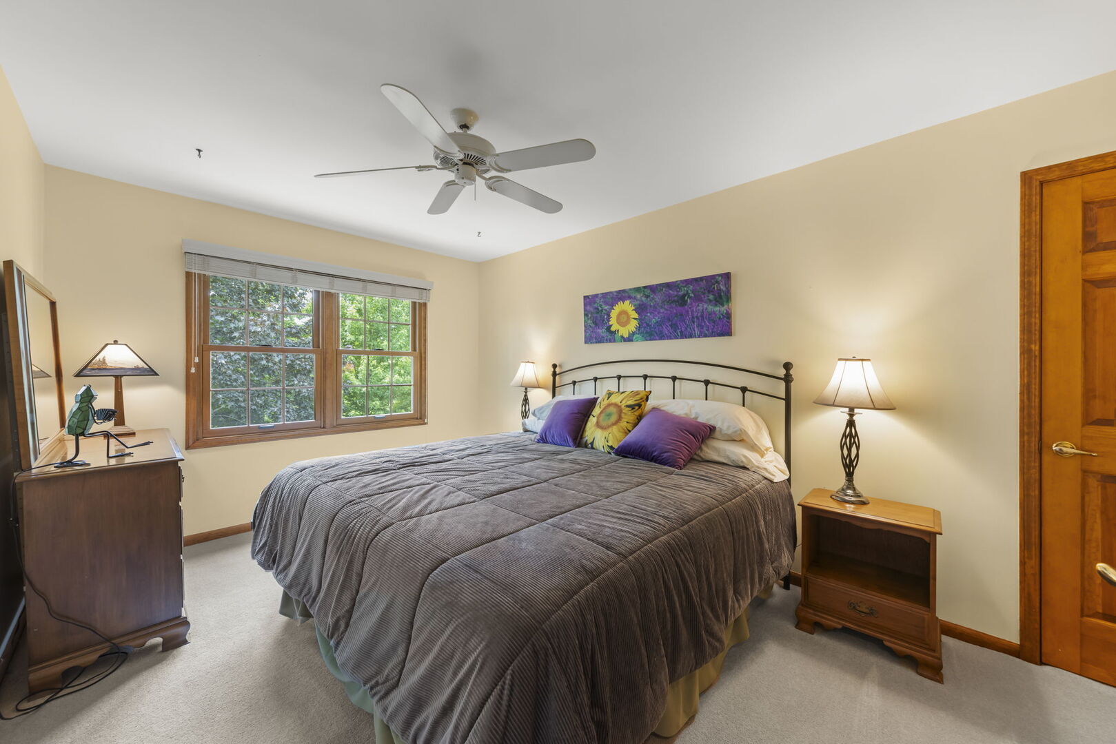 2012 Cromwell Drive, Wheaton, IL 60189