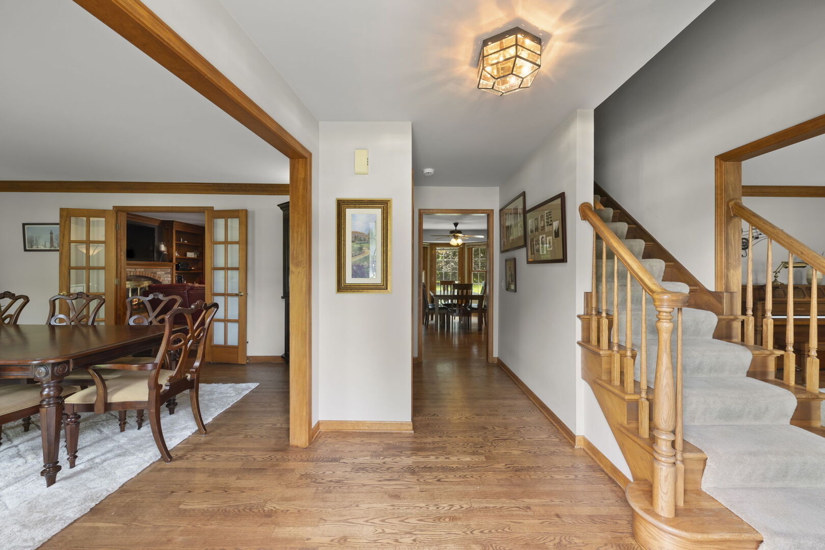 2012 Cromwell Drive, Wheaton, IL 60189
